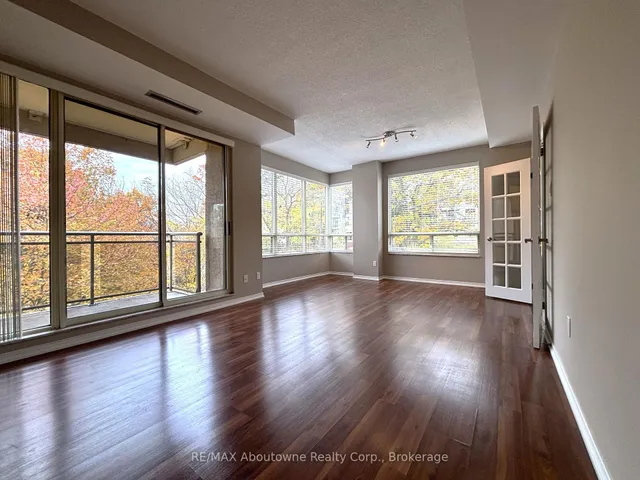2511 Lakeshore Rd #406, Oakville 2