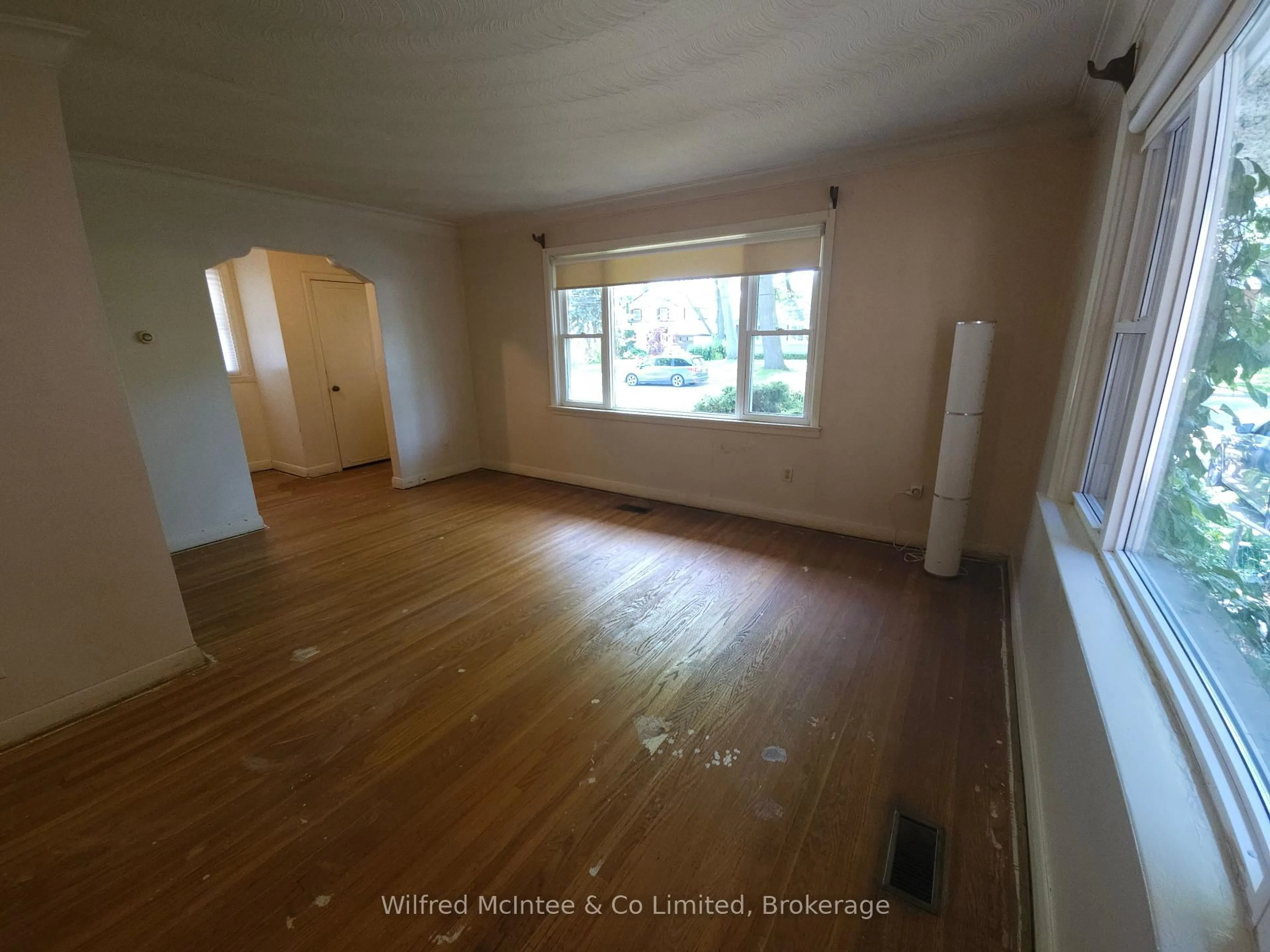 A pic of a room for 69 Haliburton Ave, Toronto Ontario M9B 4Y6