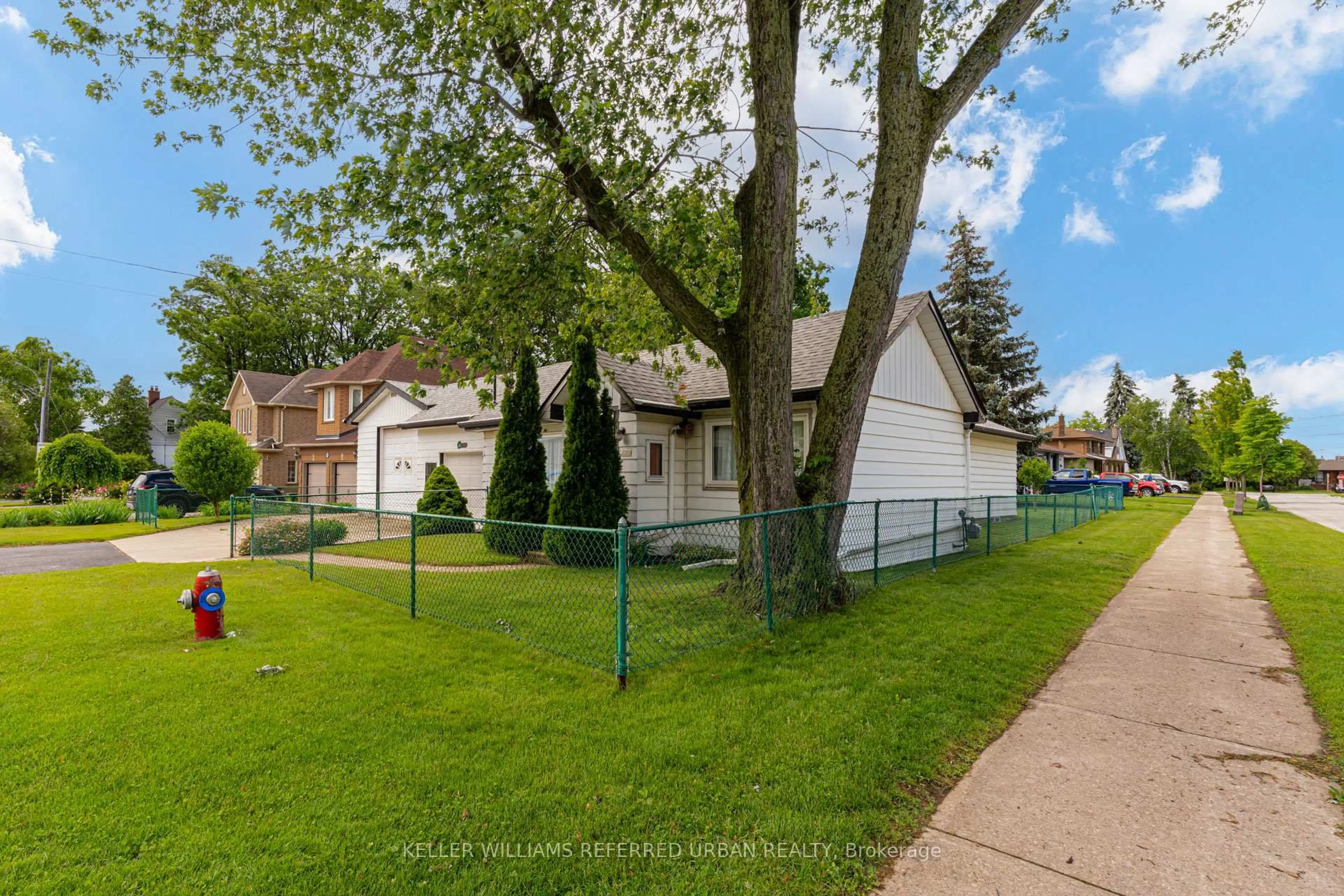 Unknown for 1300 Meredith Ave, Mississauga Ontario L5E 2E5