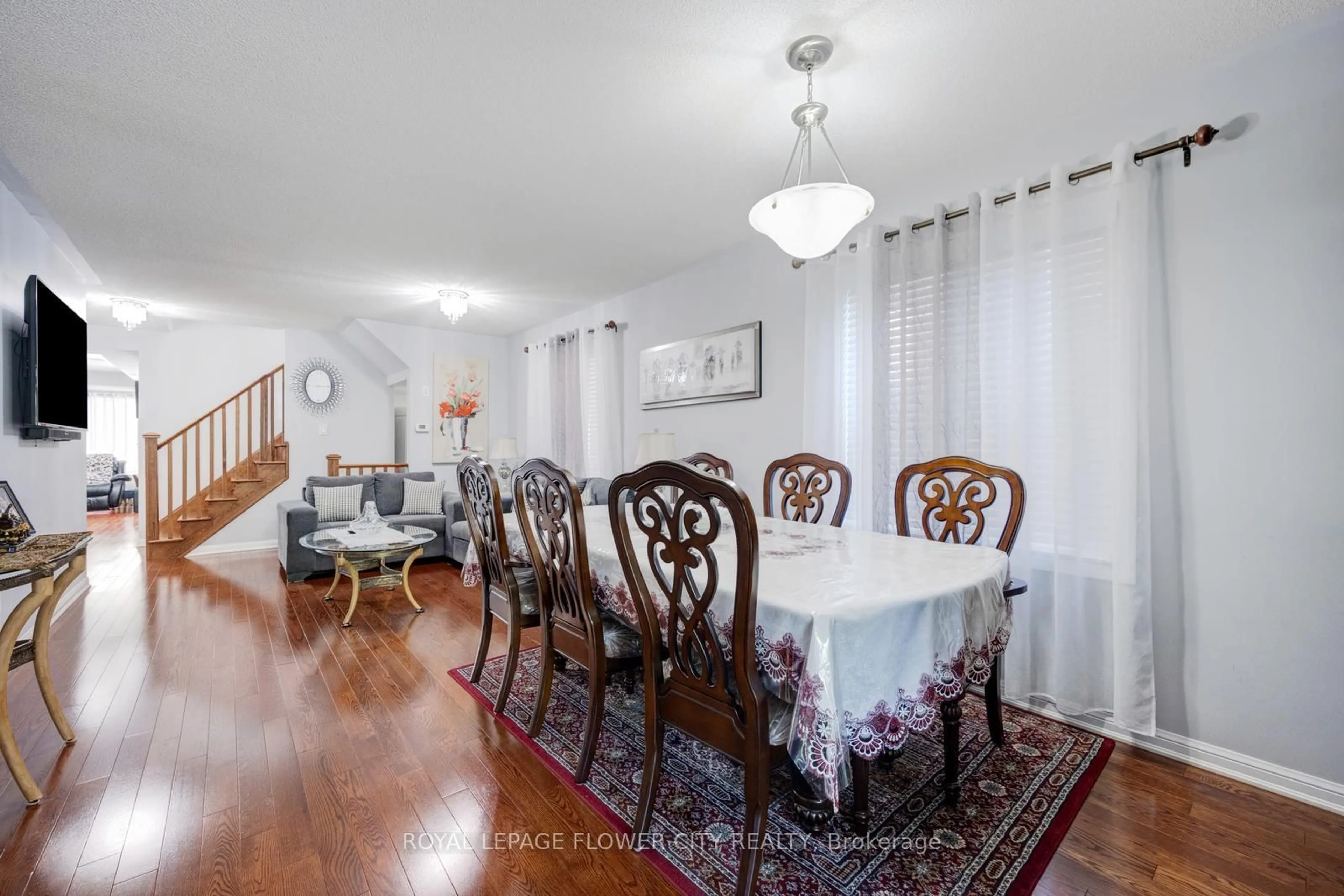 Dining room, unknown for 29 Klemscott Rd, Brampton Ontario L7A 0G2