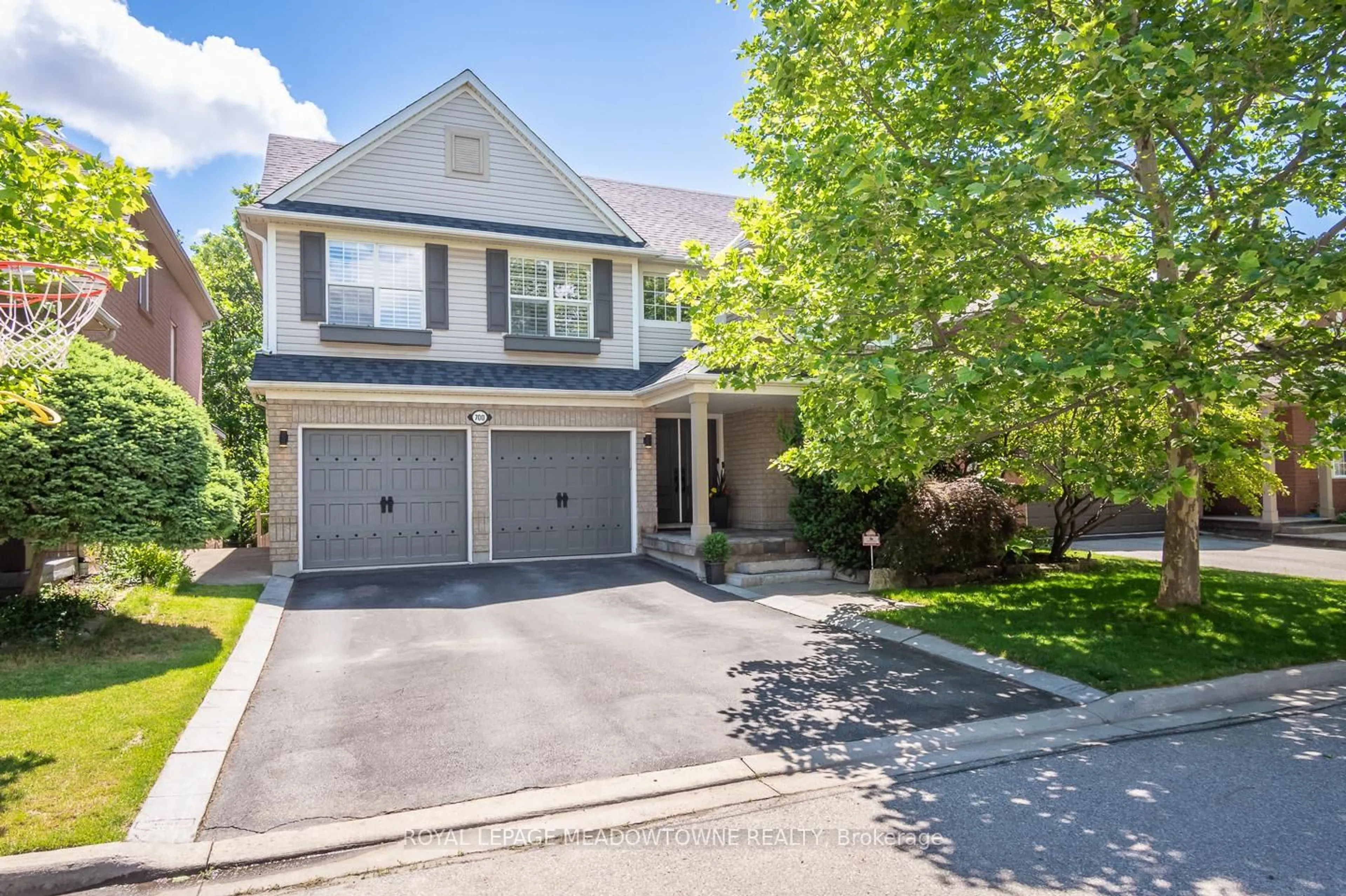 Unknown for 700 Marley Cres, Milton Ontario L9T 5M1
