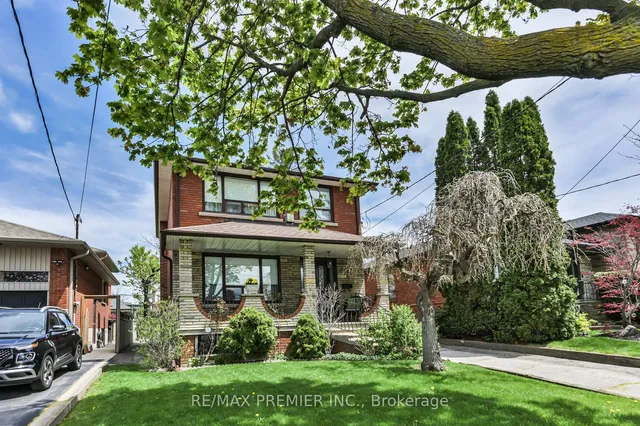 81 Macleod St, Toronto 5