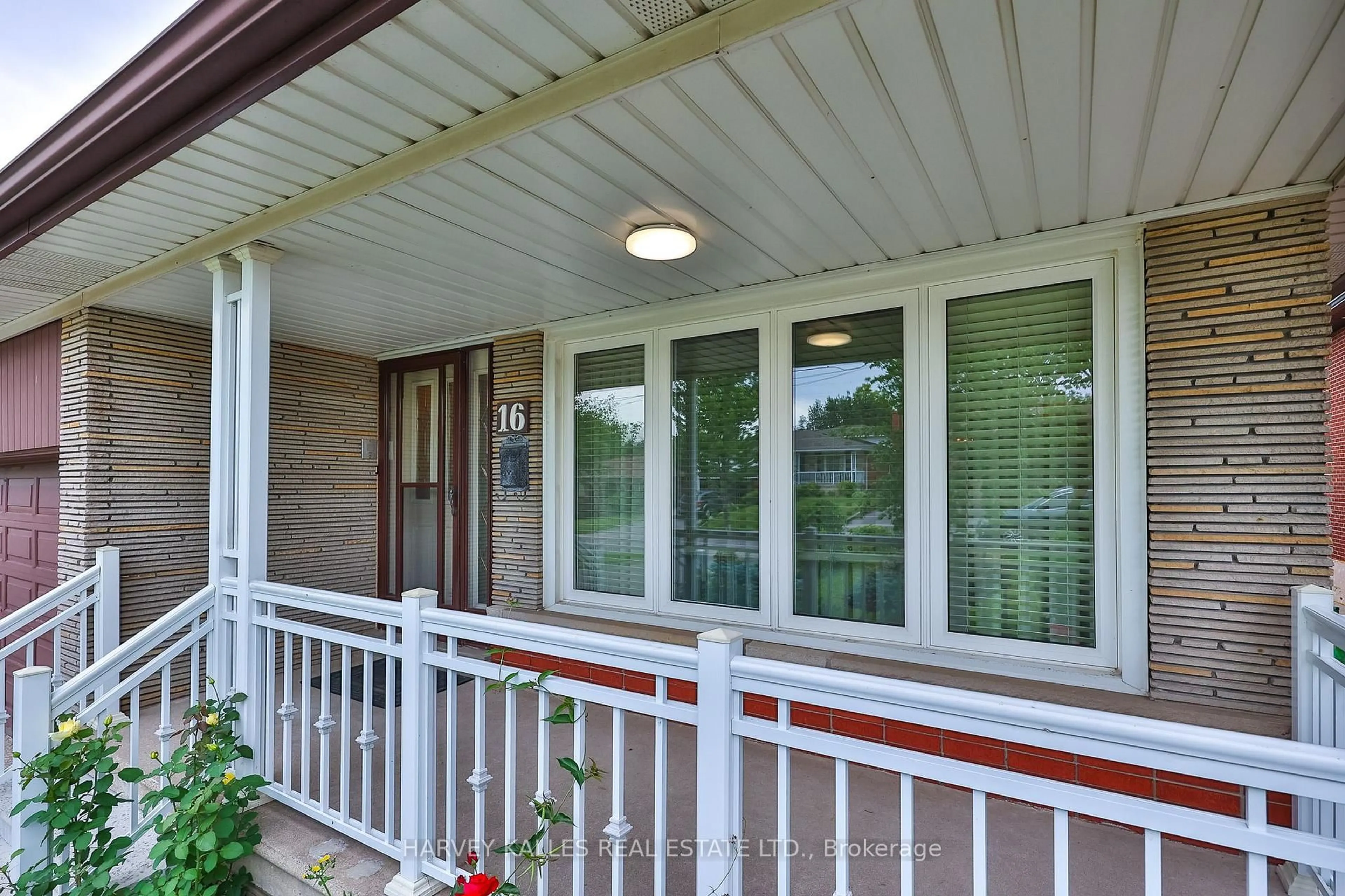 Unknown for 16 Jocada Rd, Toronto Ontario M6L 2J3