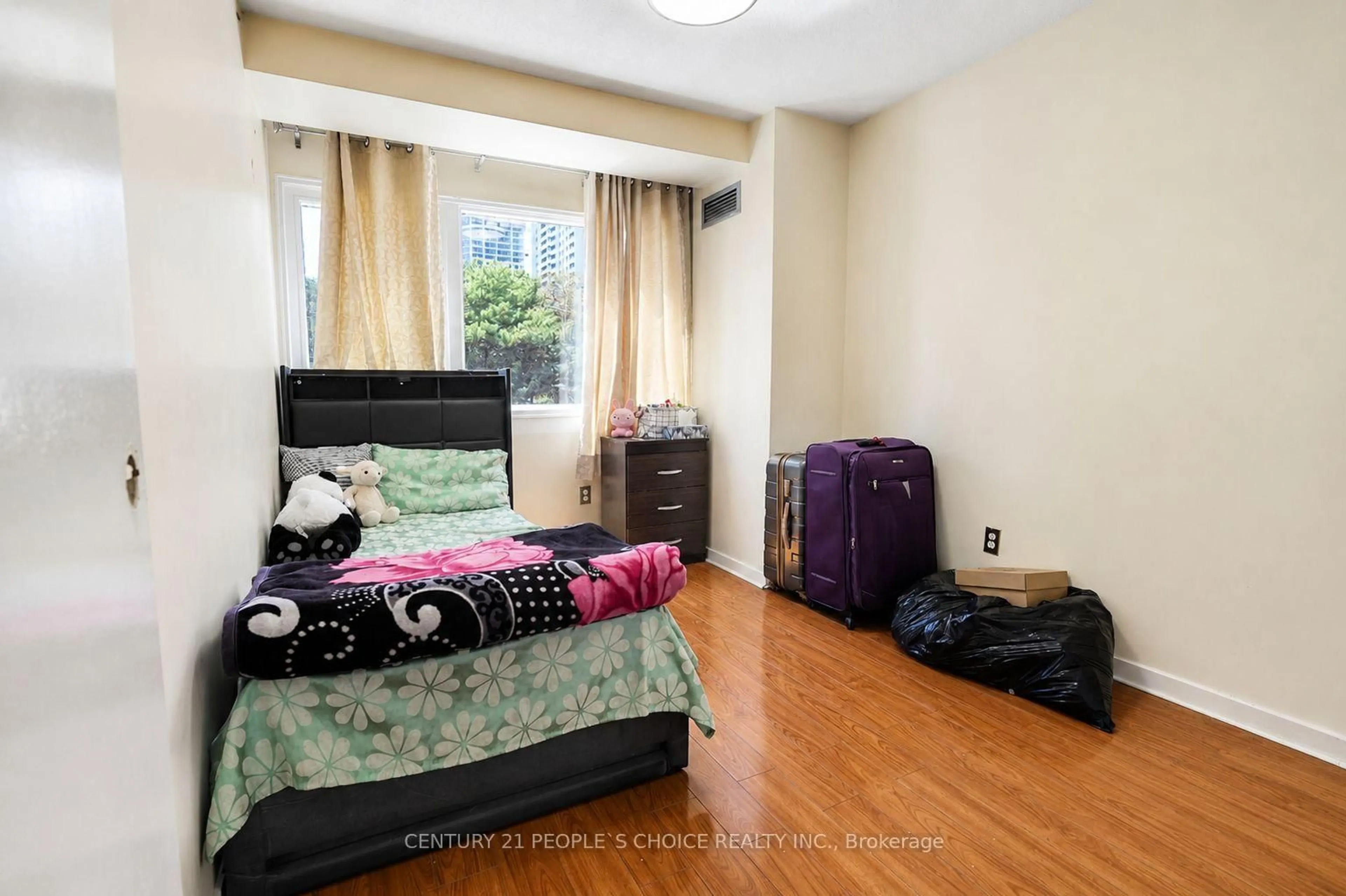 A pic of a room for 1580 Mississauga Valley Blvd #207, Mississauga Ontario L5A 3T8
