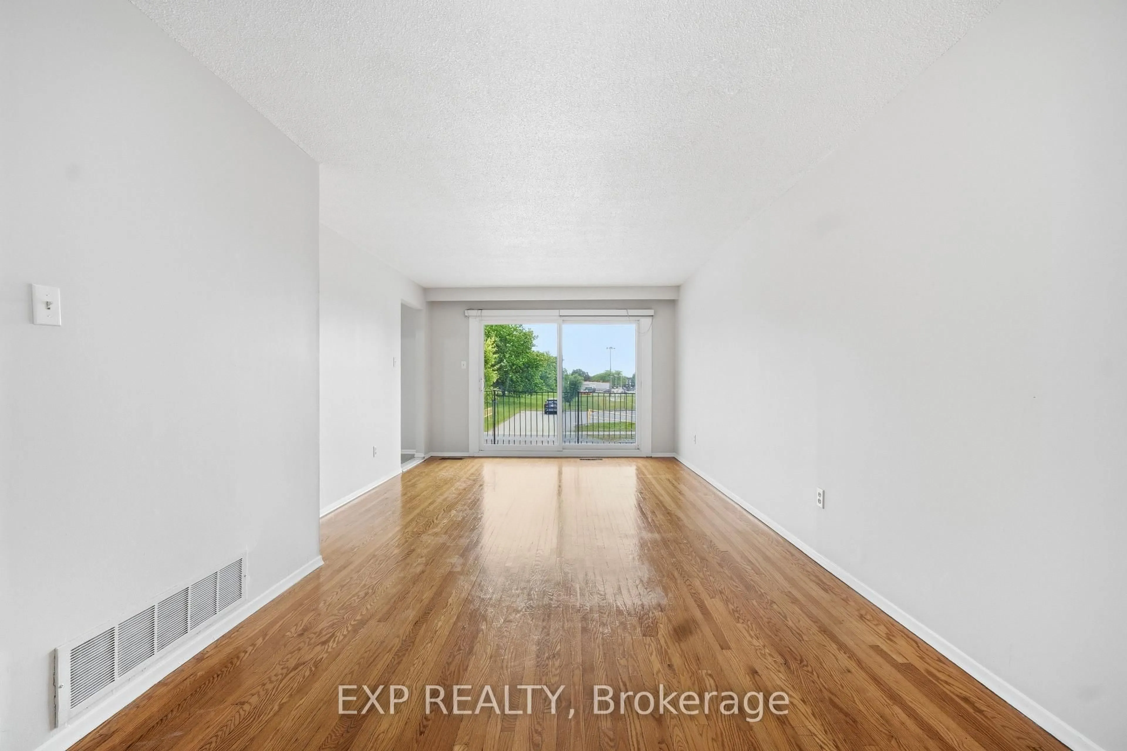 Unknown for 431 Archdekin Dr, Brampton Ontario L6V 3G2
