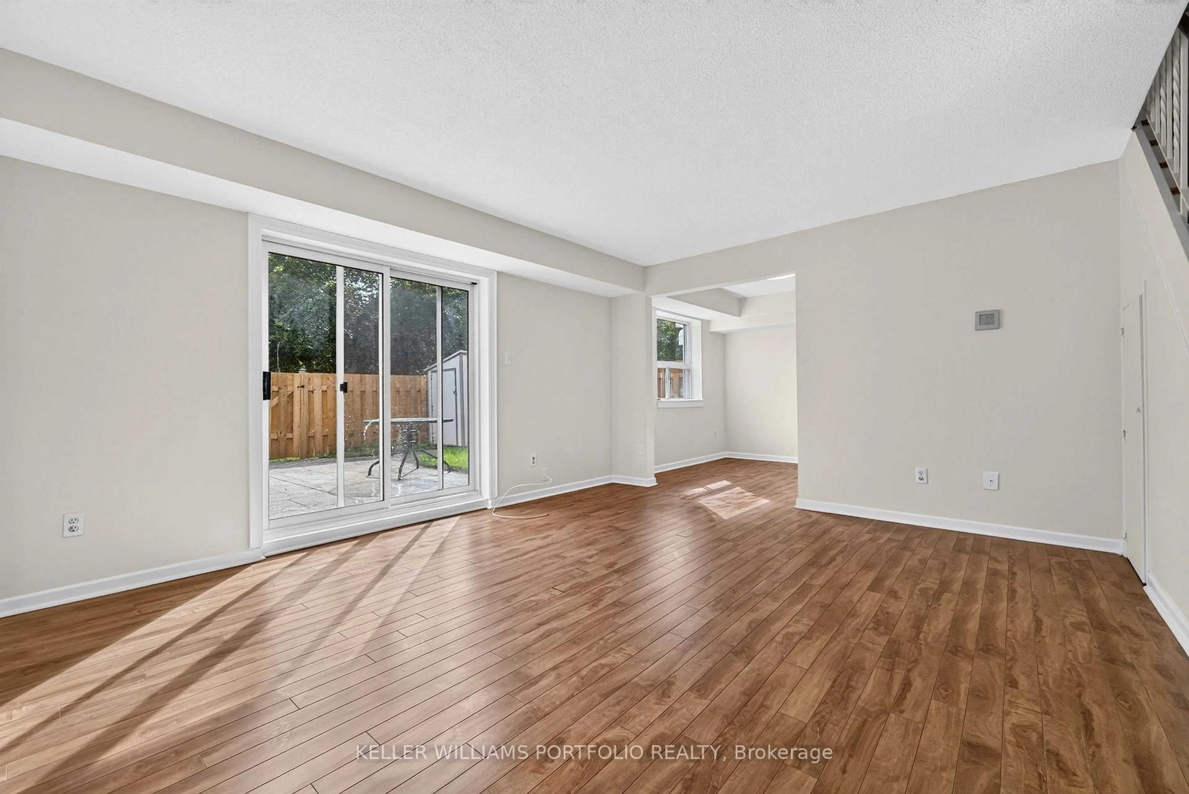 A pic of a room for 483 Claridge Rd #11, Burlington Ontario L7N 2S1