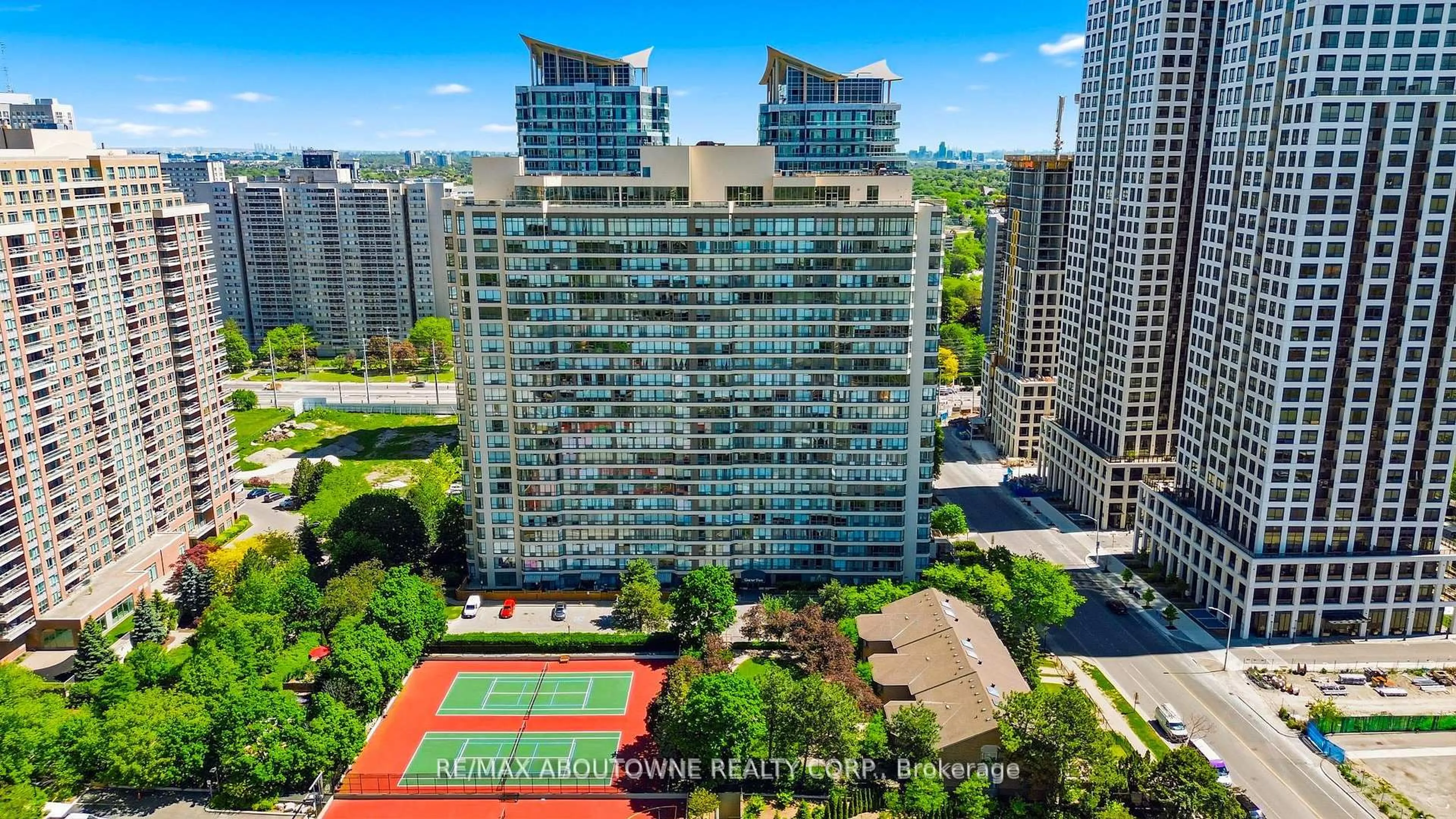 A pic from outside/outdoor area/front of a property/back of a property/a pic from drone, city buildings view from balcony for 55 Elm Dr #611, Mississauga Ontario L5B 3Z3