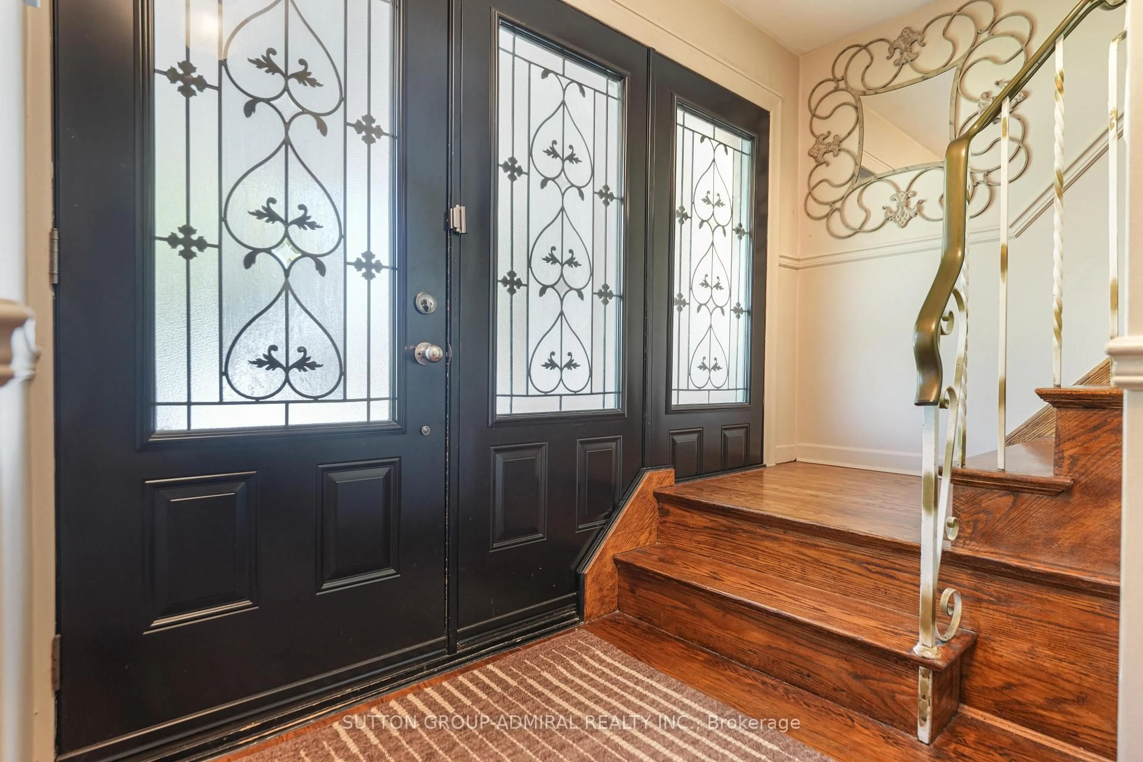 Indoor entryway for 41 Hamptonbrook Dr, Toronto Ontario M9P 1A2
