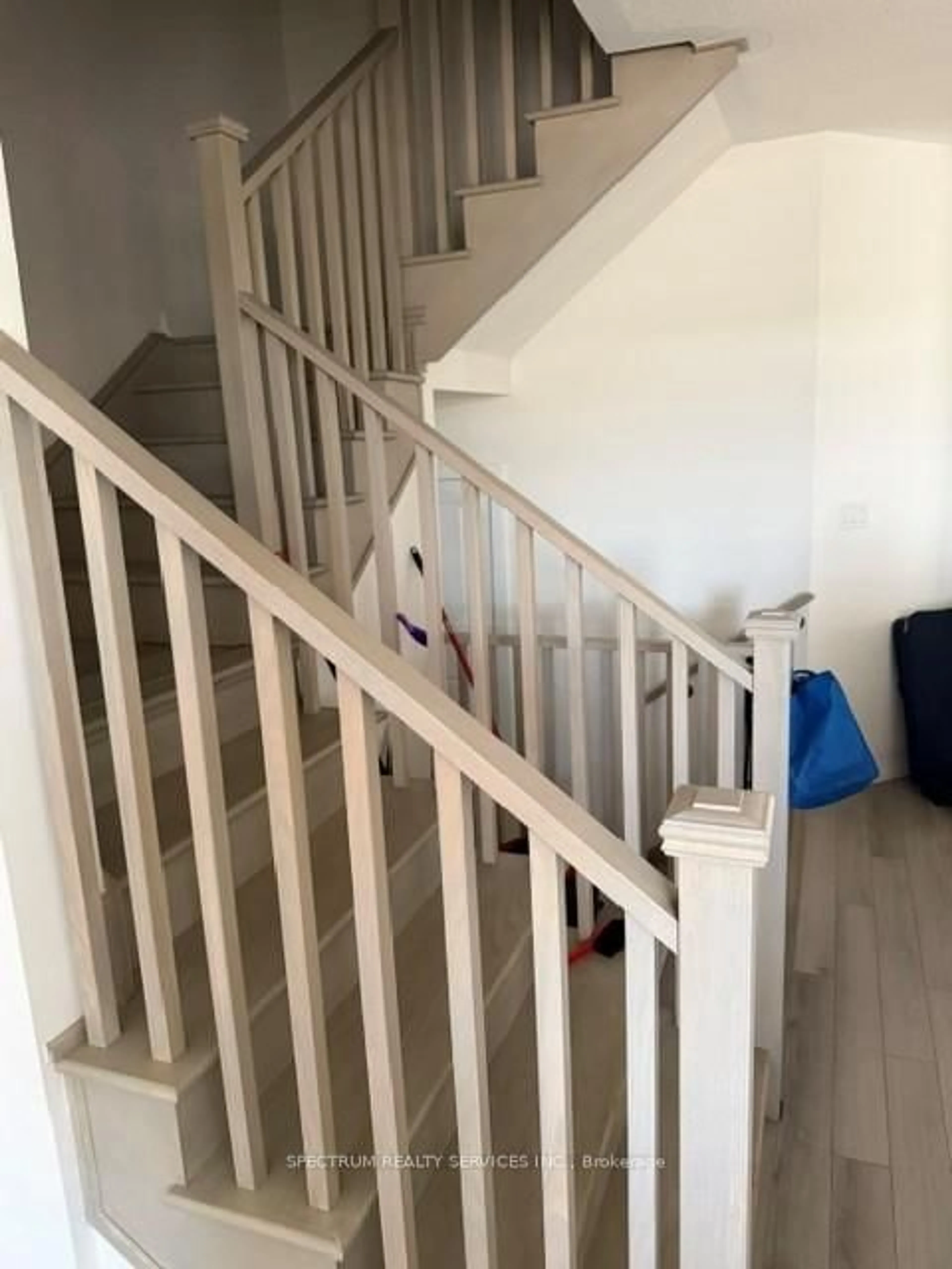 Stairs for 1546 Rose Way, Milton Ontario L9E 1V8