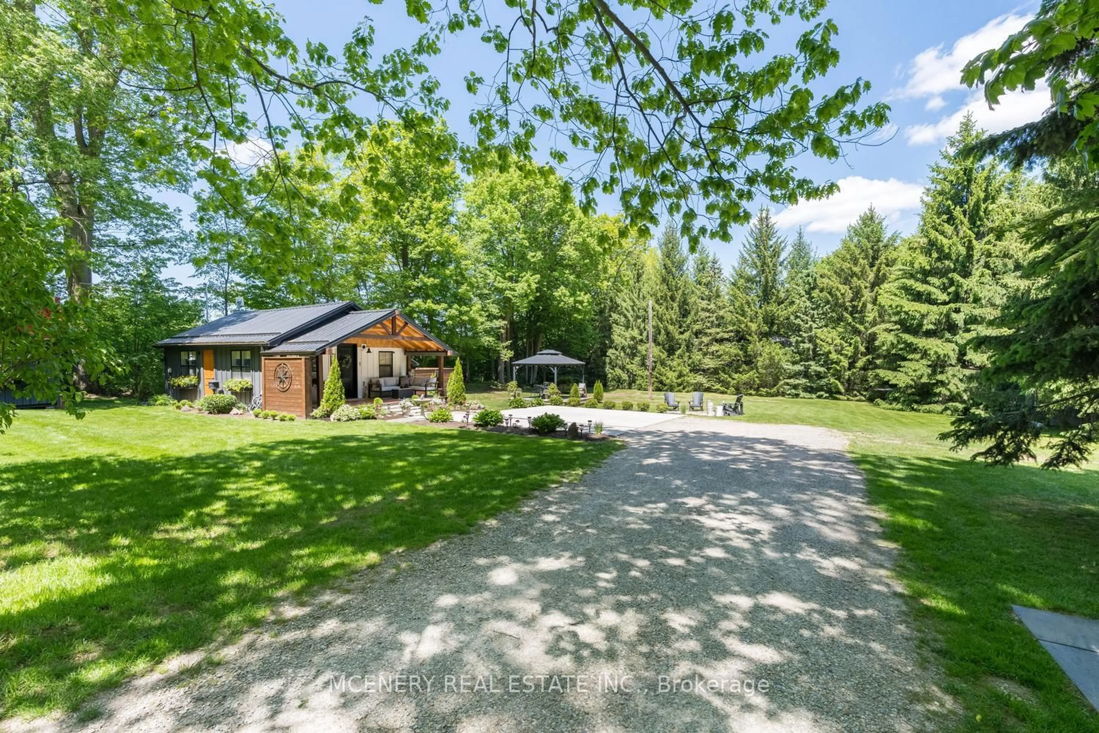 A pic from outside/outdoor area/front of a property/back of a property/a pic from drone, unknown for 13787 9TH Line, Halton Hills Ontario L7G 4S8