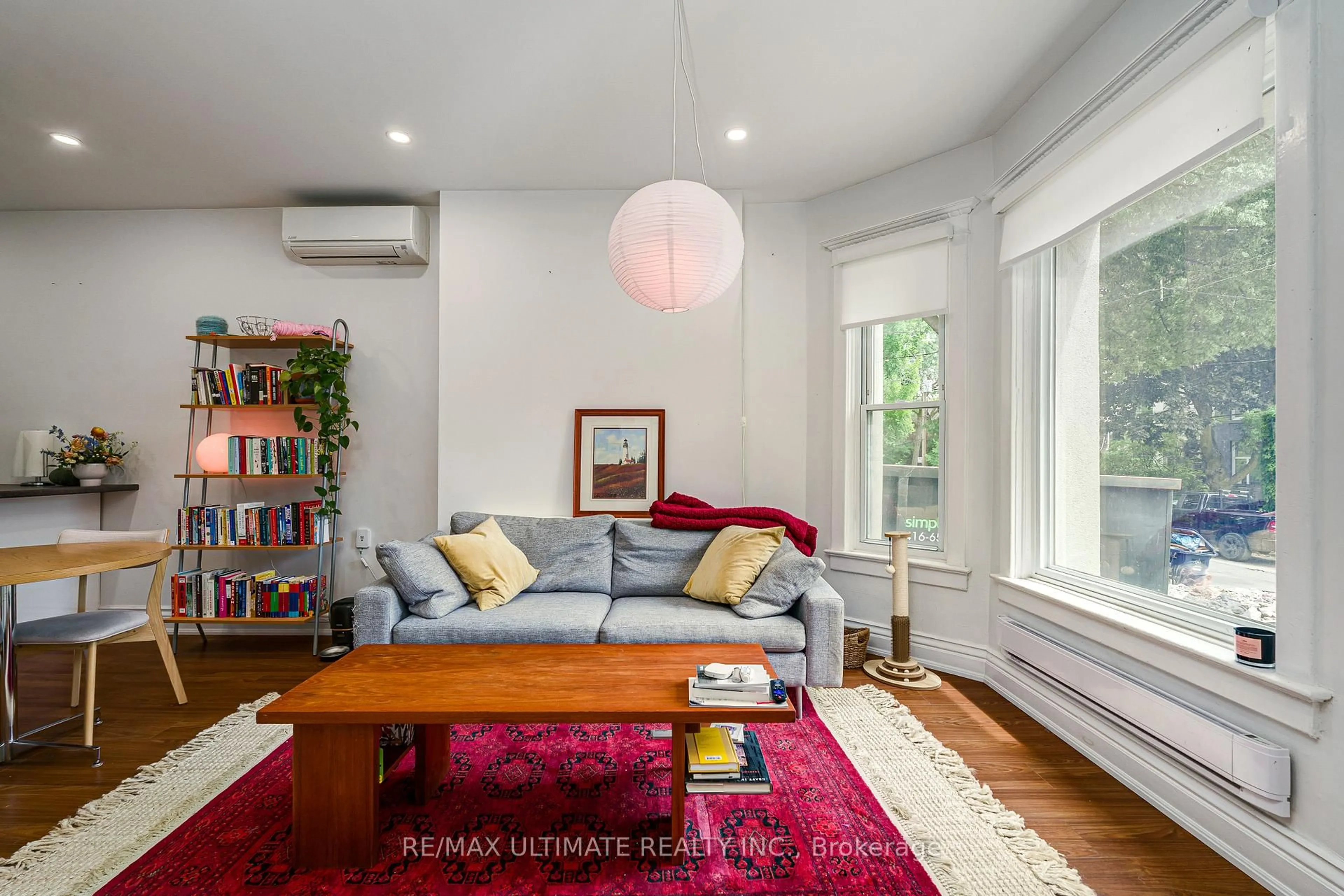 Living room with furniture, unknown for 56 WRIGHT Ave, Toronto Ontario M6R 1K8