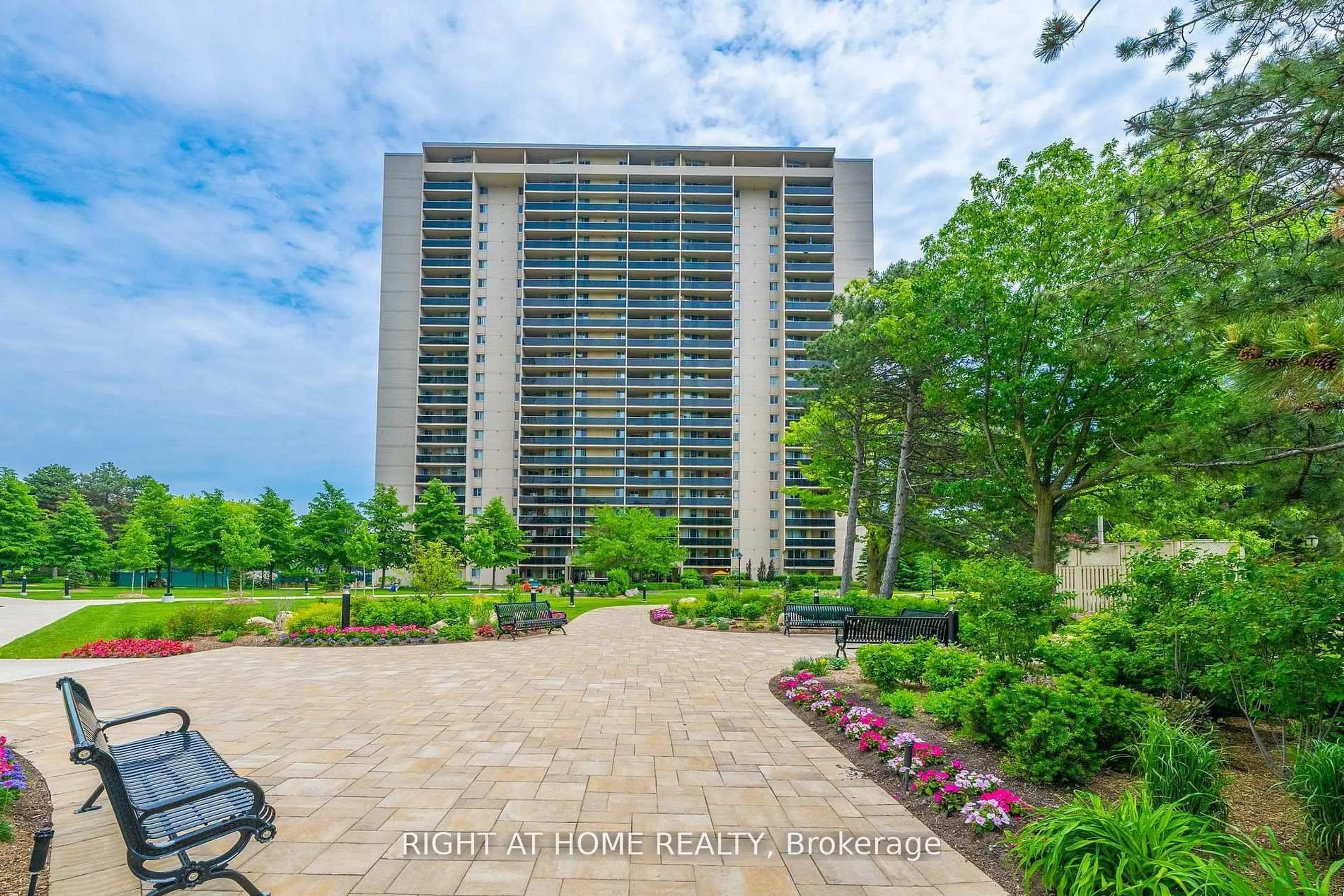 Unknown for 812 Burnhamthorpe Rd #609, Toronto Ontario M9C 4W1