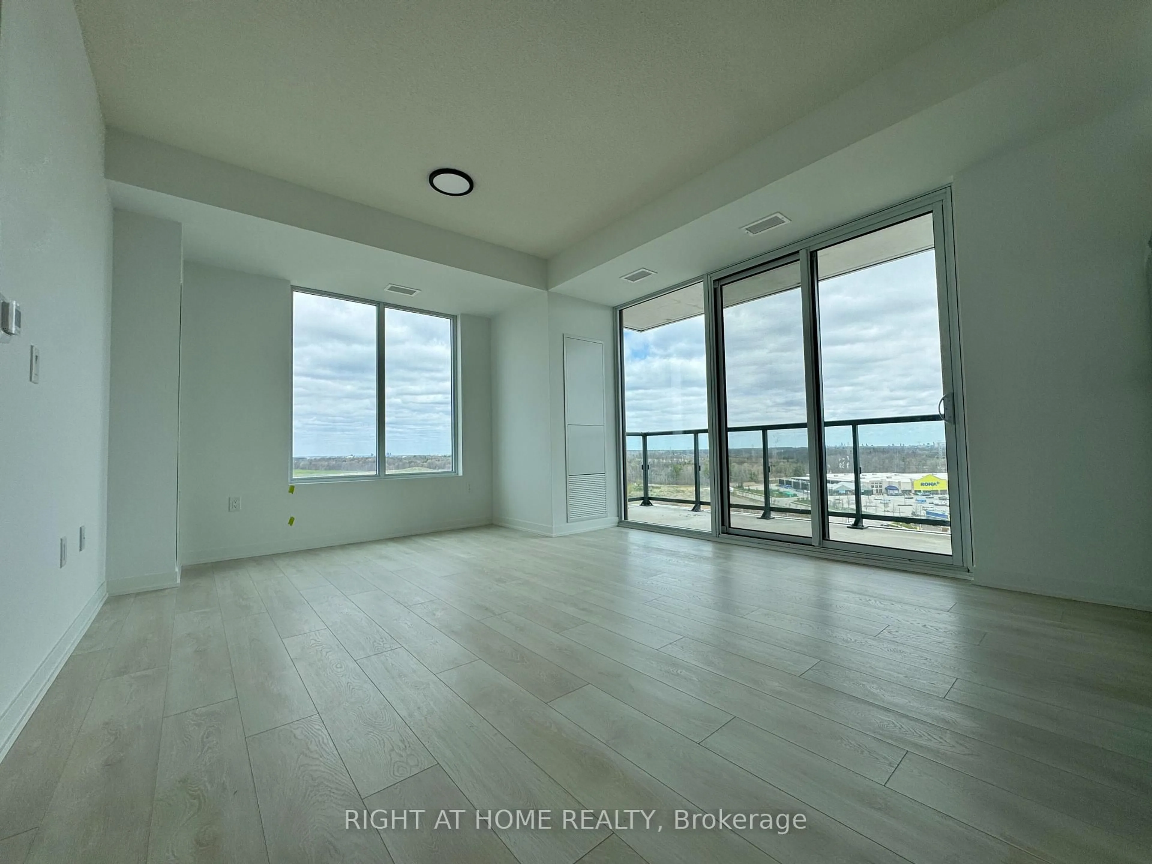 A pic of a room for 4878 Powers Common #D1209, Burlington Ontario L7M 2B4