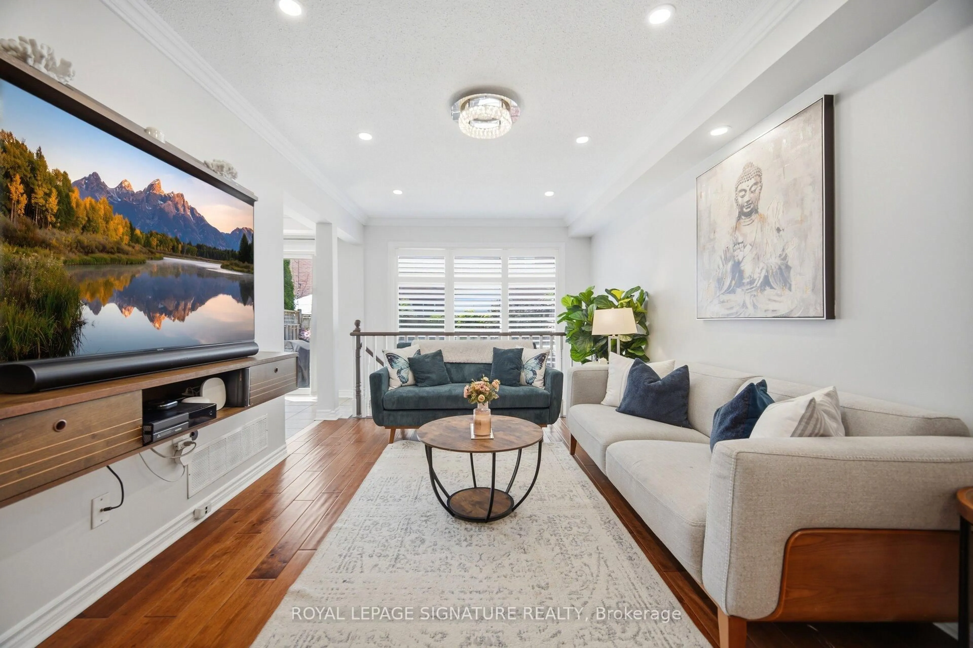Living room with furniture, unknown for 2511 Boros Rd #9, Burlington Ontario L7M 5B2