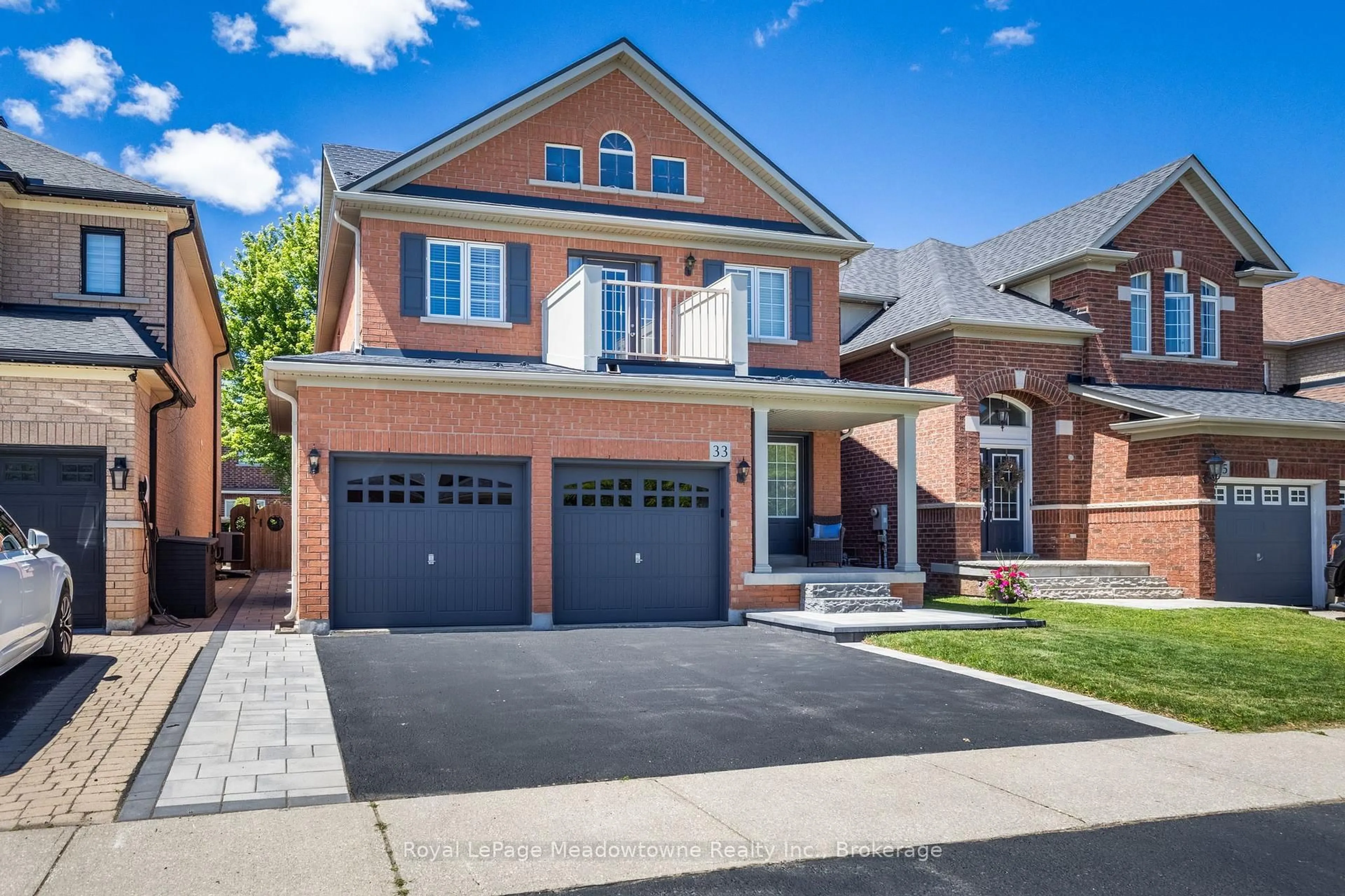 Home with brick exterior material, street for 33 Milfoil St, Halton Hills Ontario L7G 6M5