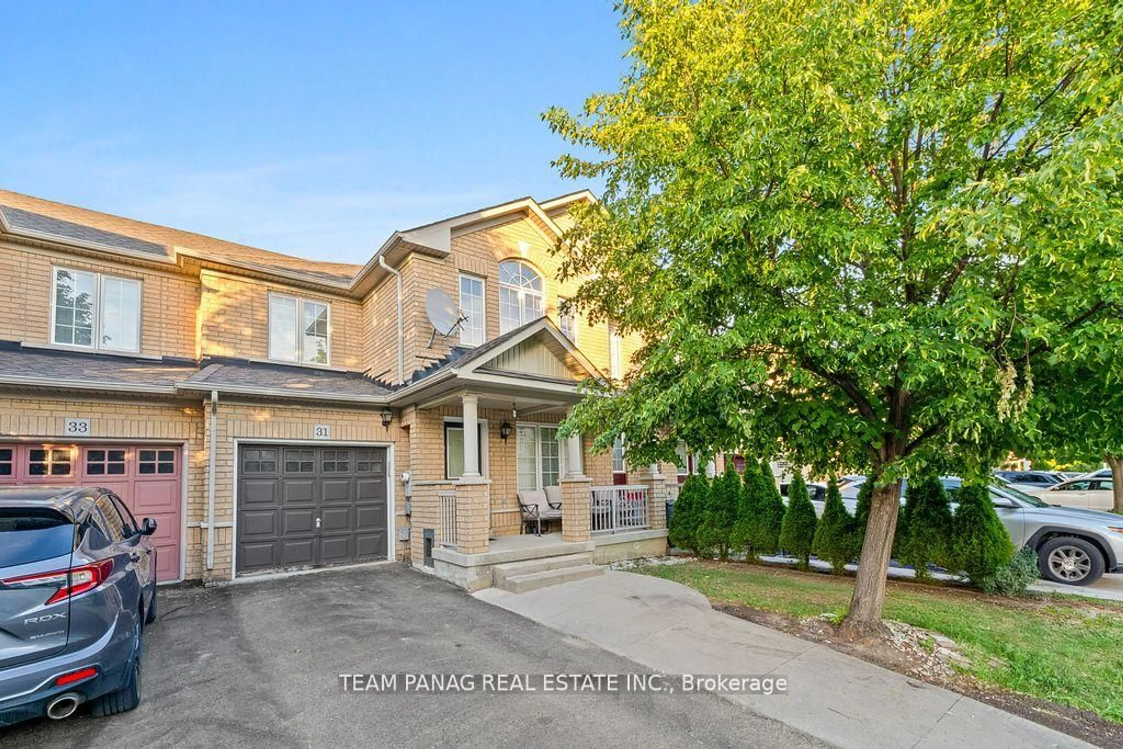 Home with brick exterior material, street for 31 Snowshoe Lane, Brampton Ontario L6R 0J6
