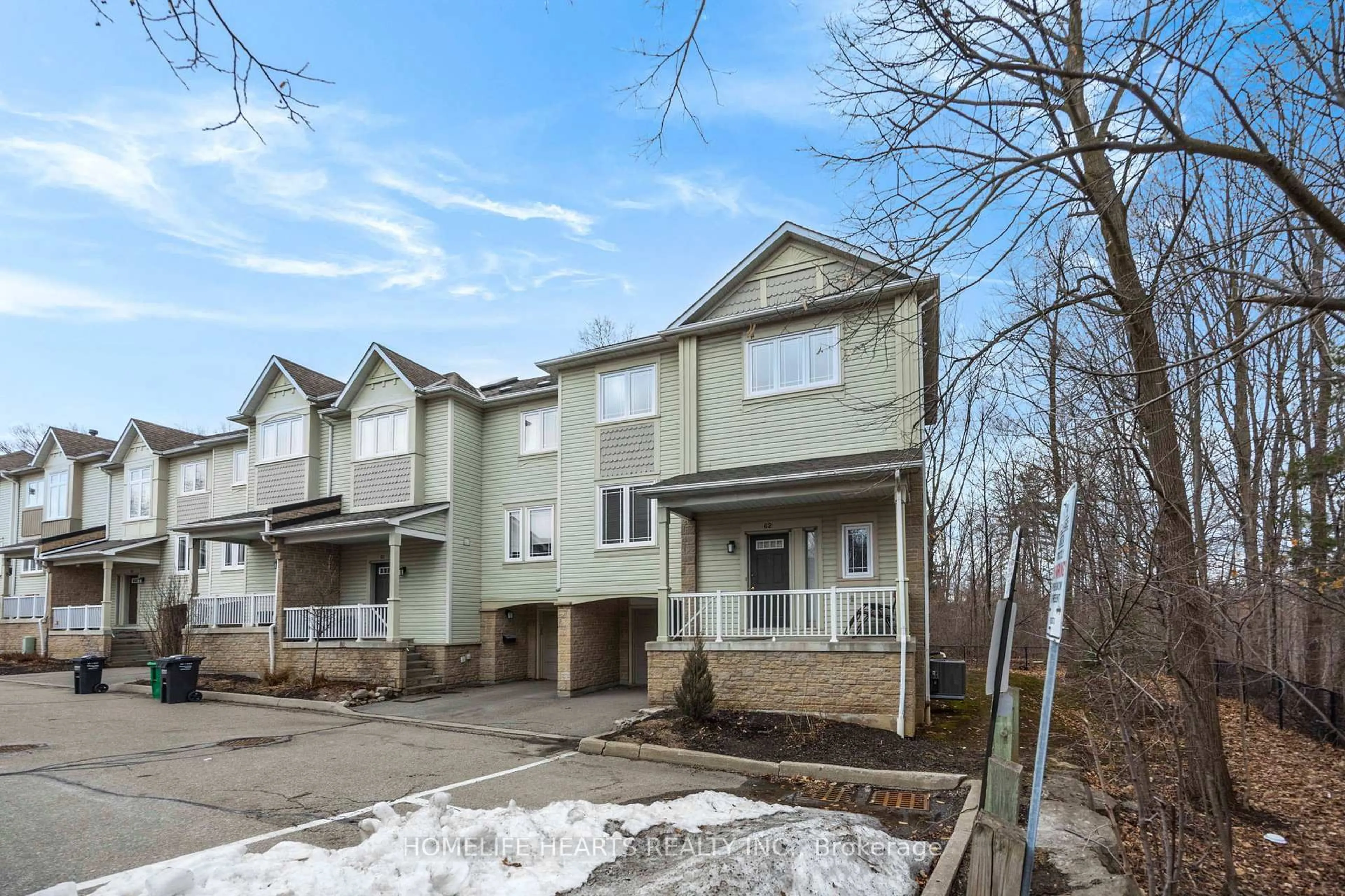 A pic from outside/outdoor area/front of a property/back of a property/a pic from drone, street for 7105 Branigan Gate #62, Mississauga Ontario L5N 7S2