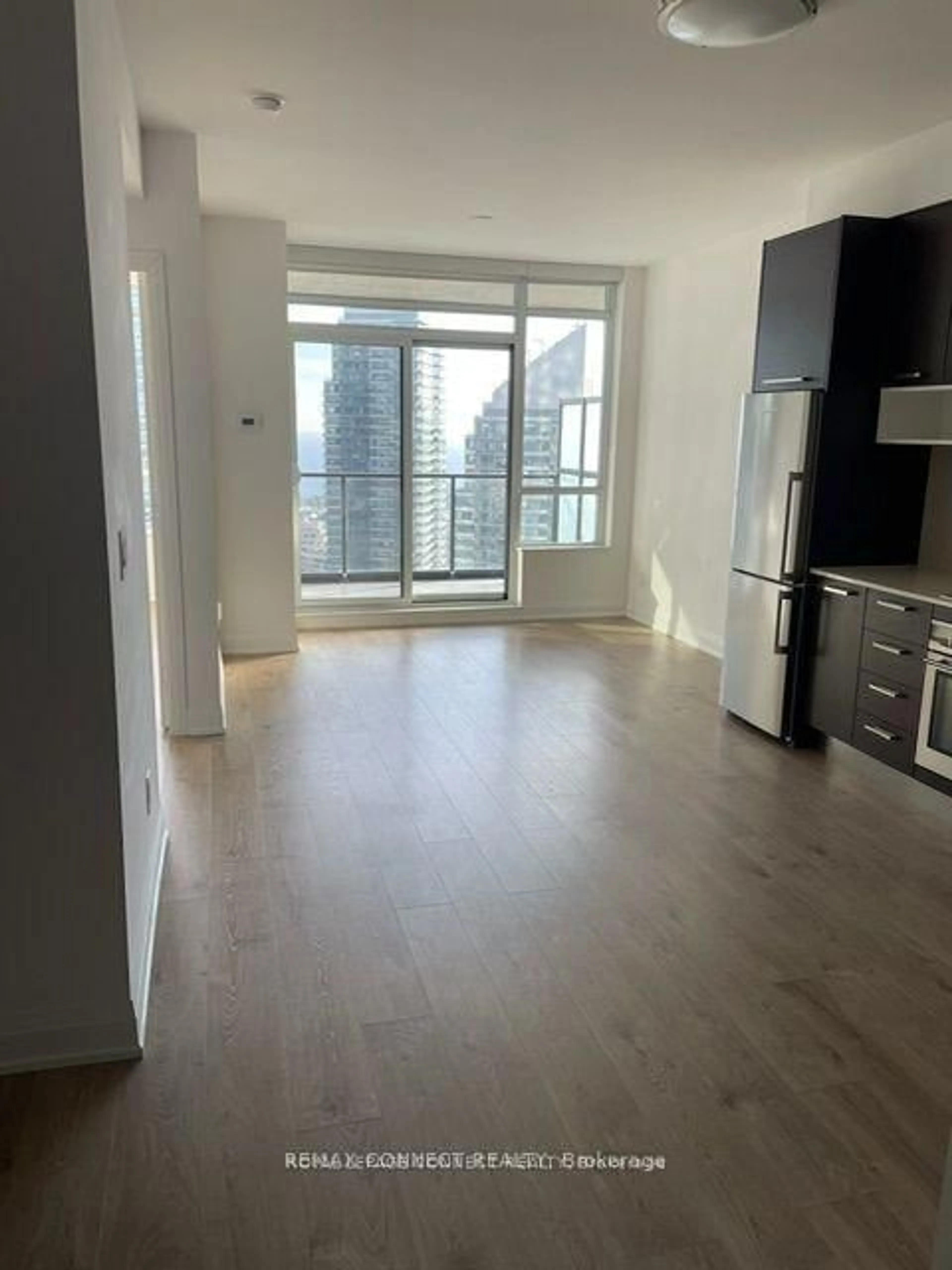 A pic of a room for 36 Park Lawn Rd #2501, Toronto Ontario M8Y 3H8