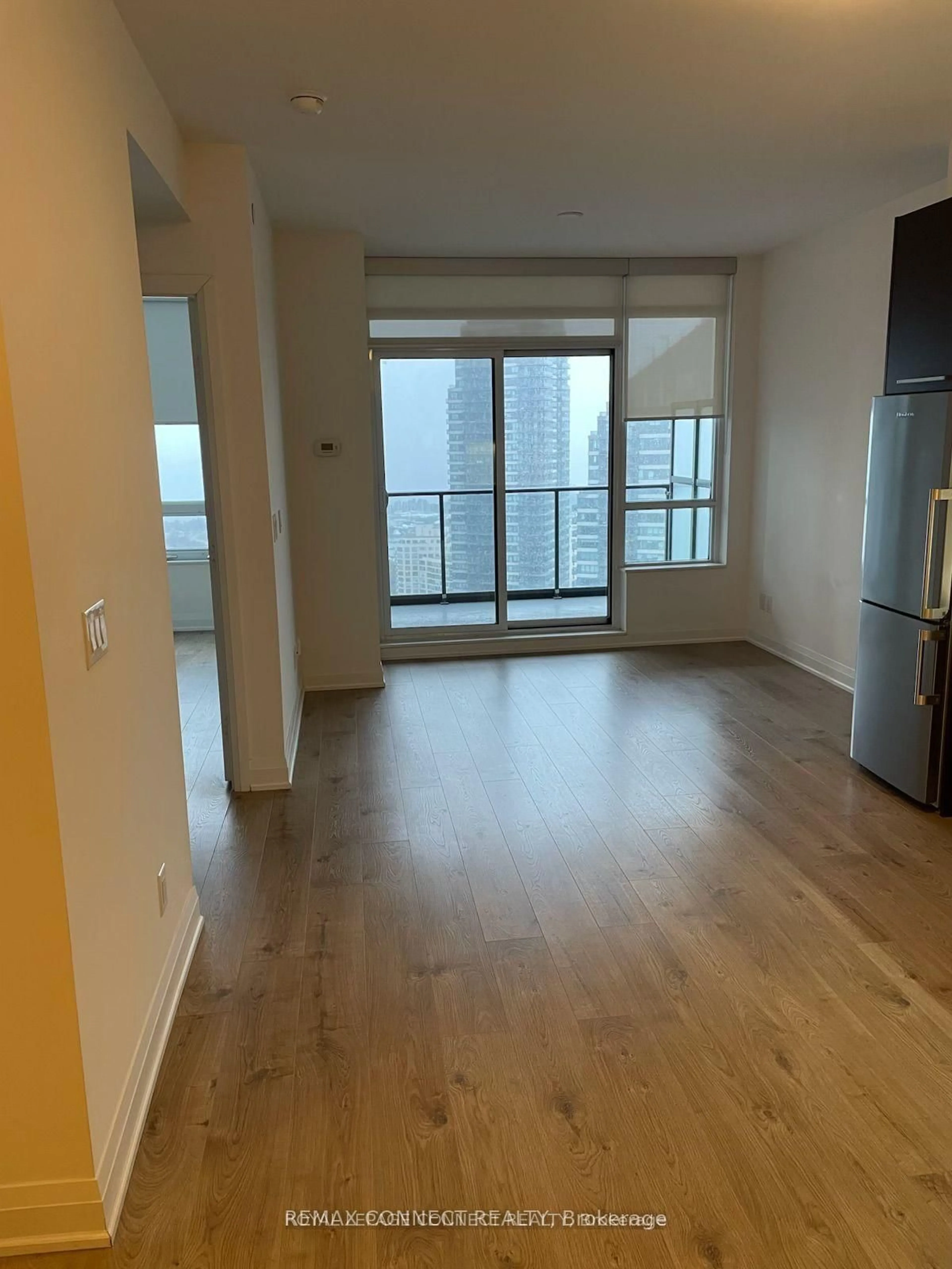 A pic of a room for 36 Park Lawn Rd #2501, Toronto Ontario M8Y 3H8
