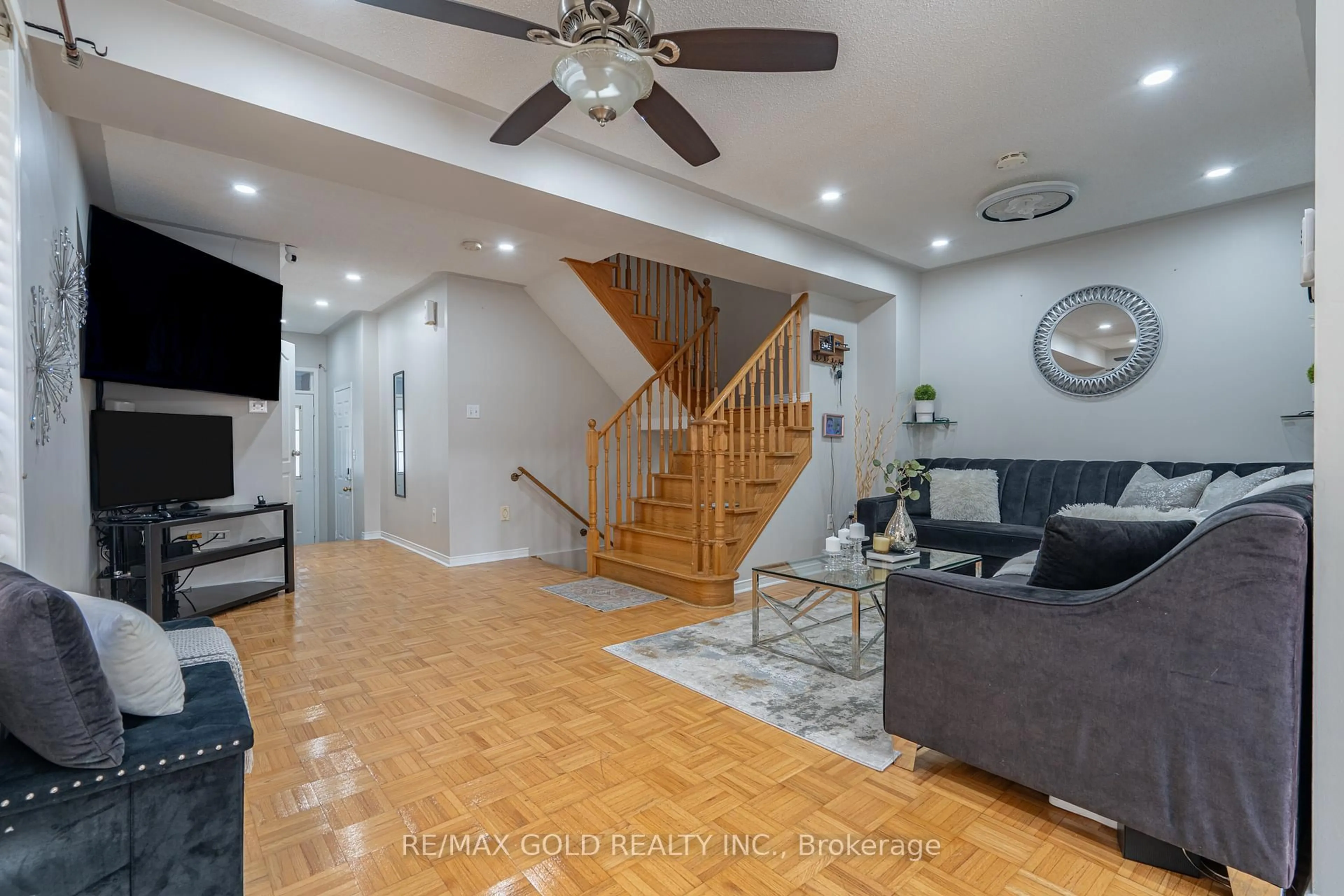 Living room with furniture, unknown for 7 Sand Cherry Cres, Brampton Ontario L6R 3A9