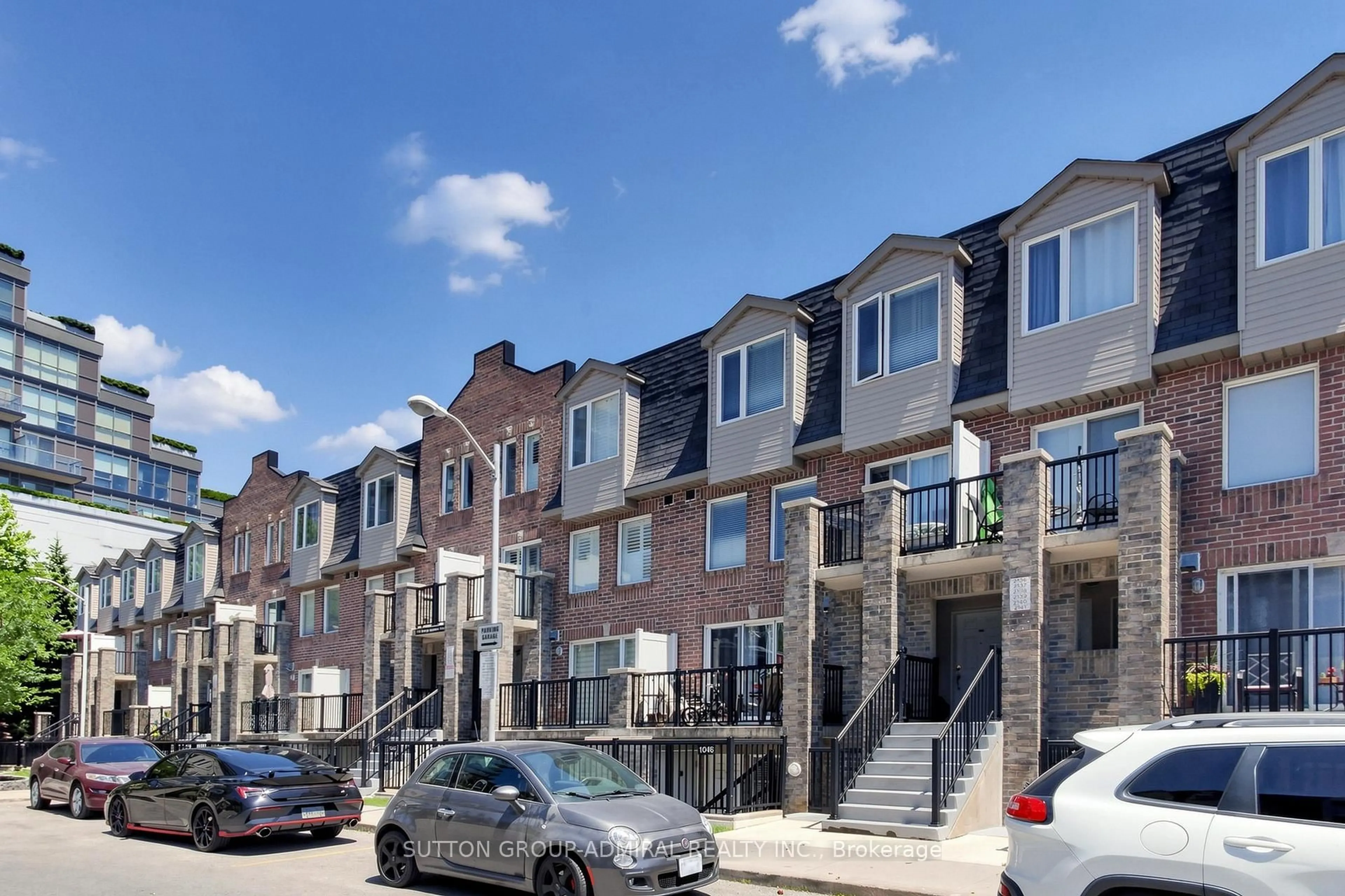 A pic from outside/outdoor area/front of a property/back of a property/a pic from drone, street for 115 George Appleton Way #2131, Toronto Ontario M3M 0A2