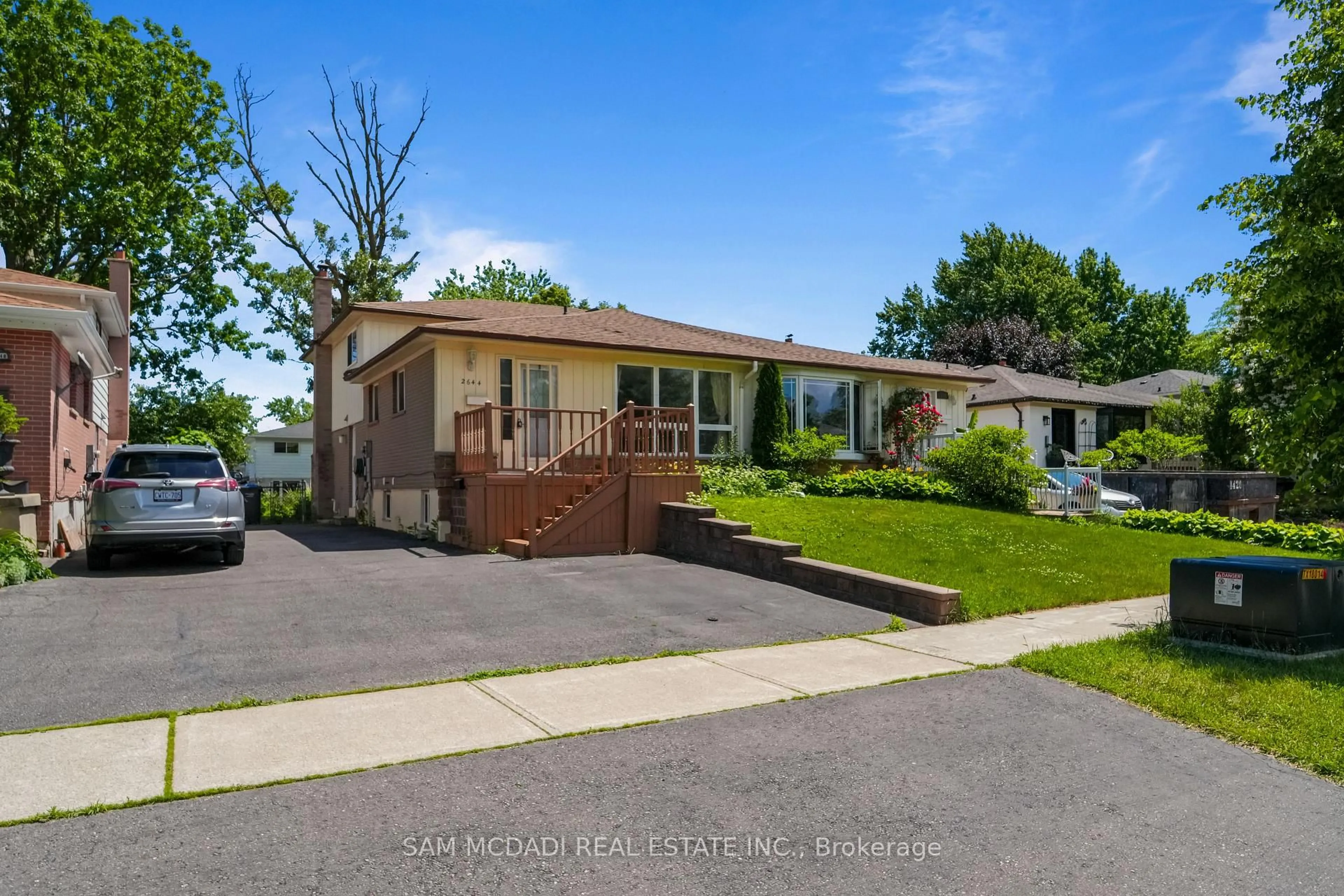 Unknown for 2644 Altadena Crt, Mississauga Ontario L5K 1G2