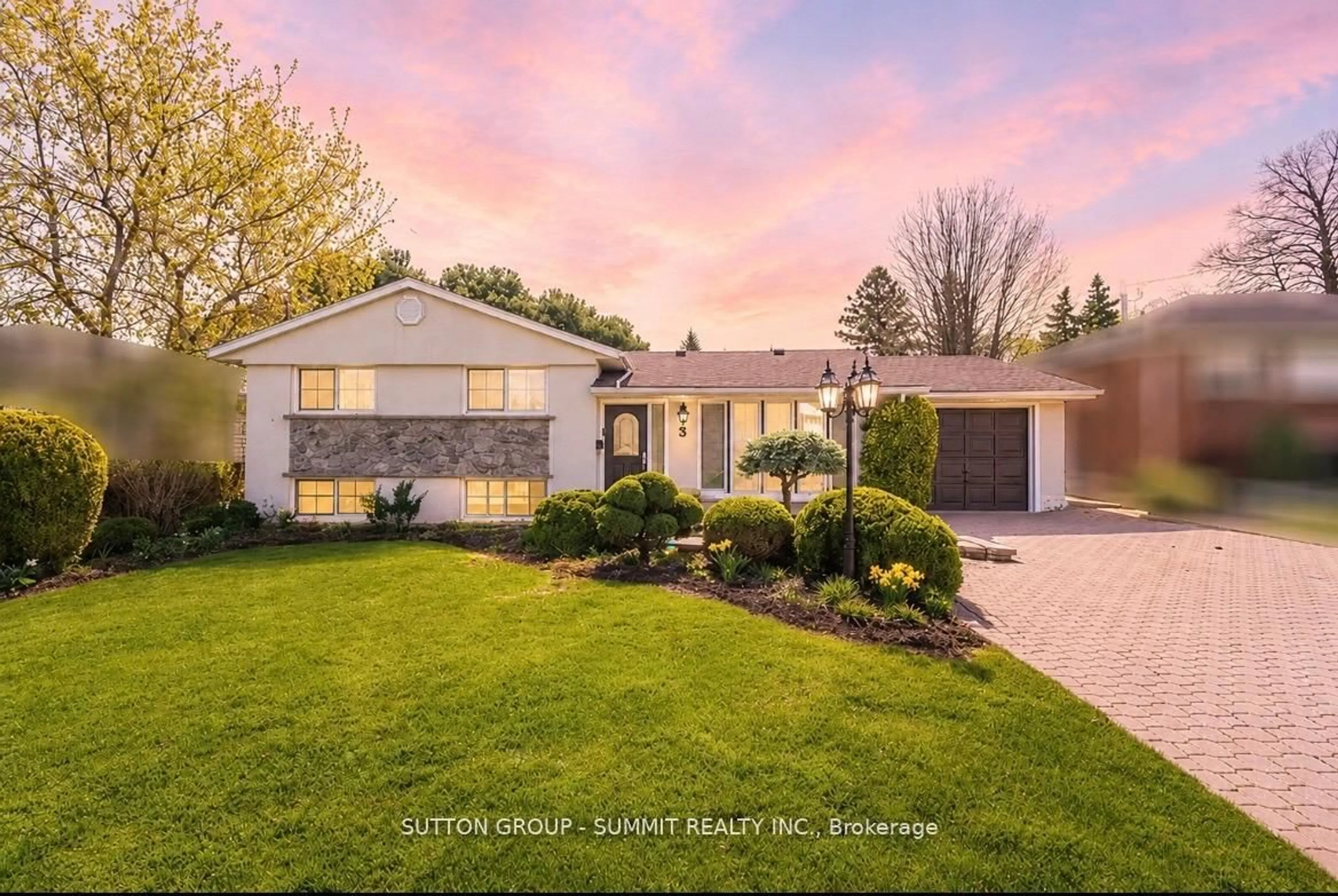 Unknown for 3 Donata Dr, Mississauga Ontario L5M 1T2