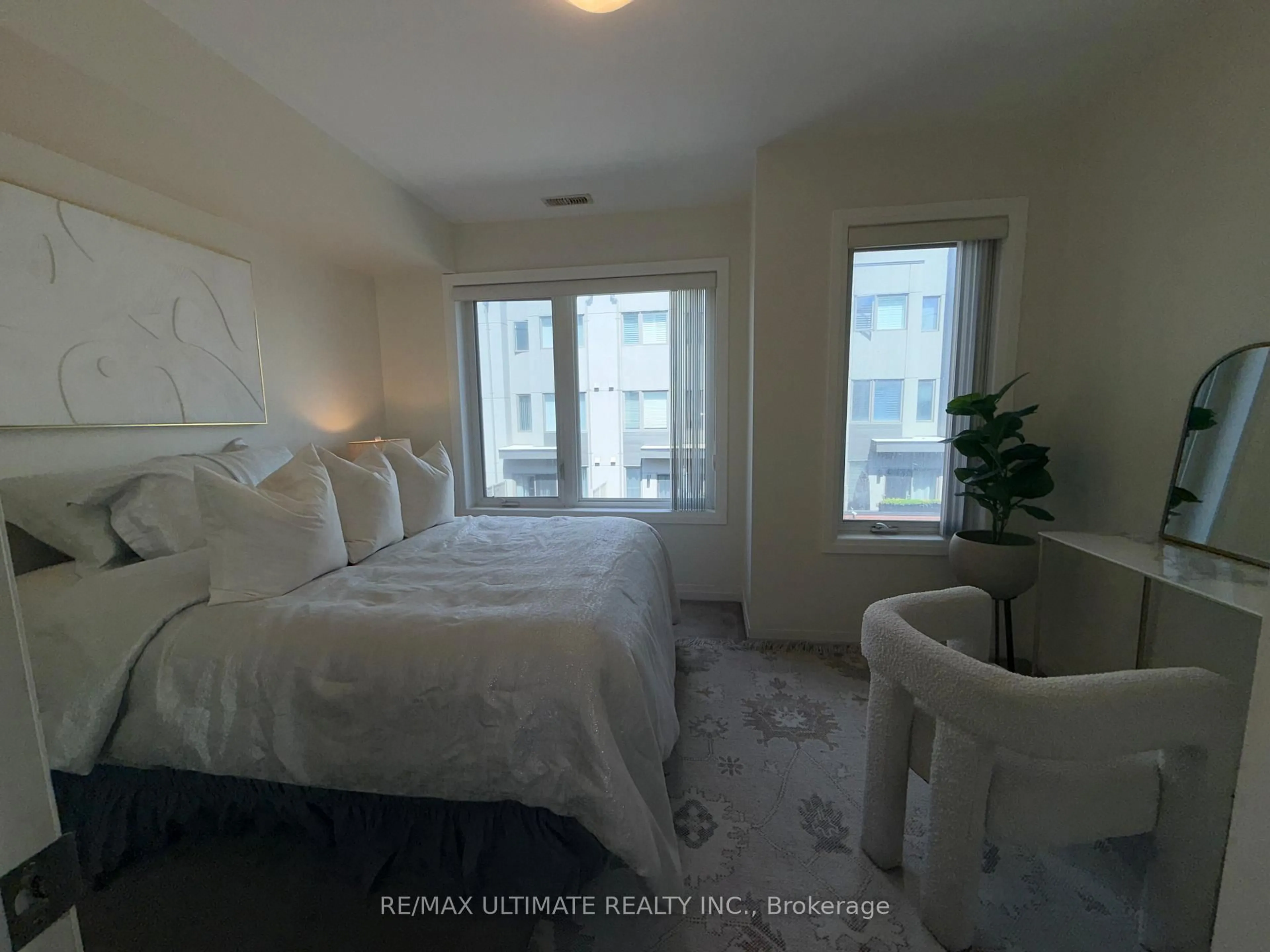 A pic of a room for 45 Thomas Mulholland Dr #4, Toronto Ontario M3K 0A5