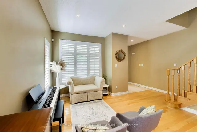 1613 Northmount Ave, Mississauga 5