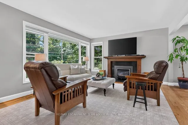 403 Donald Campbell Ave, Milton 5