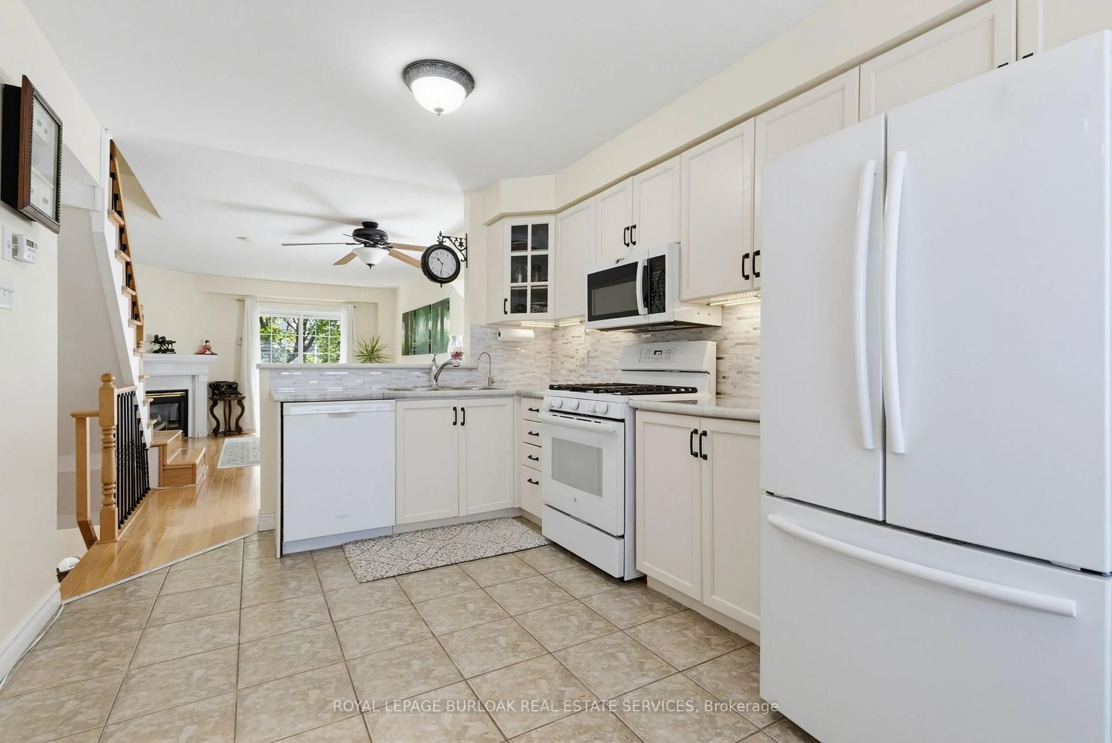 Open concept kitchen, ceramic/tile floor for 3480 Upper Middle Rd #110, Burlington Ontario L7M 4R9
