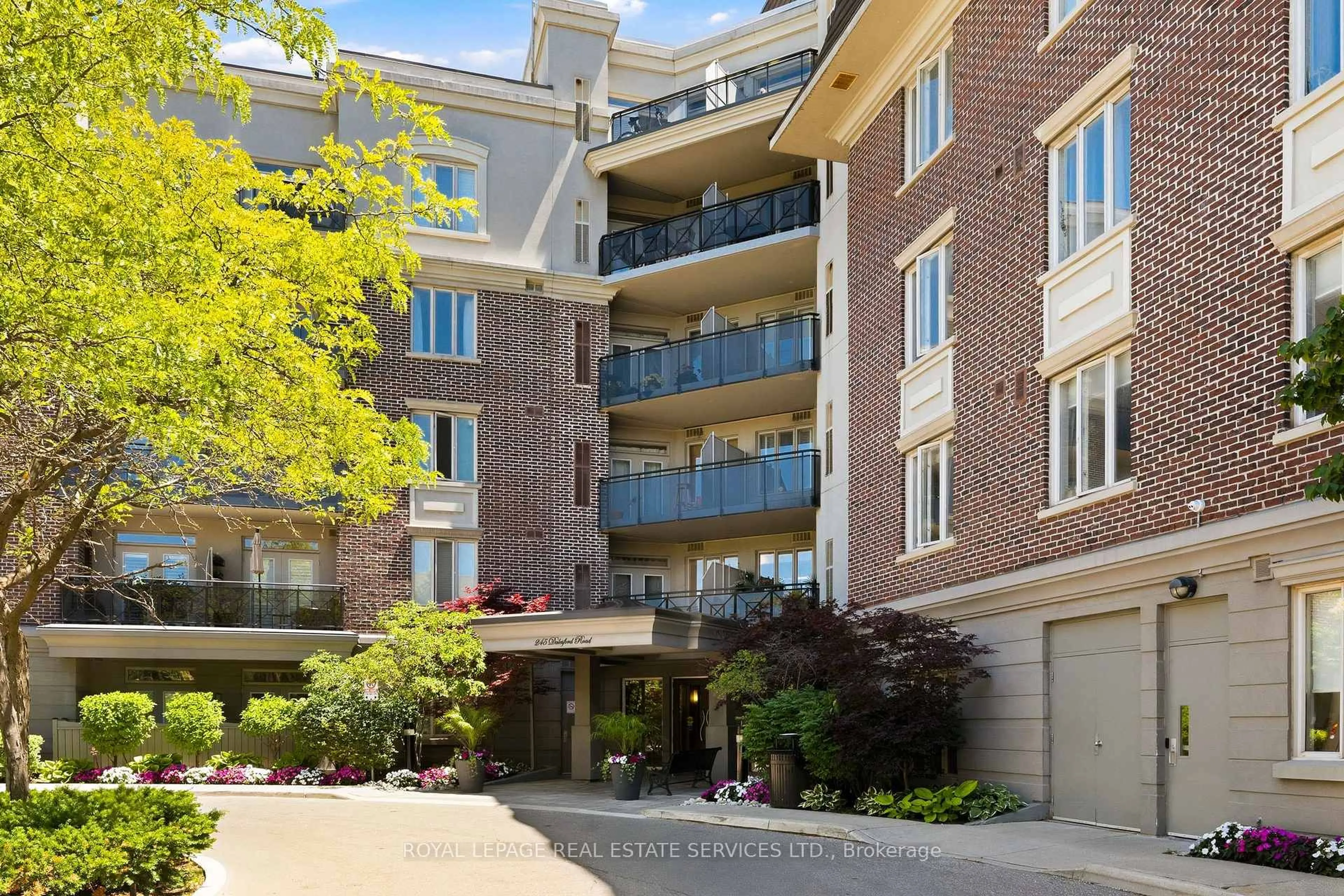 Unknown for 245 Dalesford Rd #114, Toronto Ontario M8Y 4H7