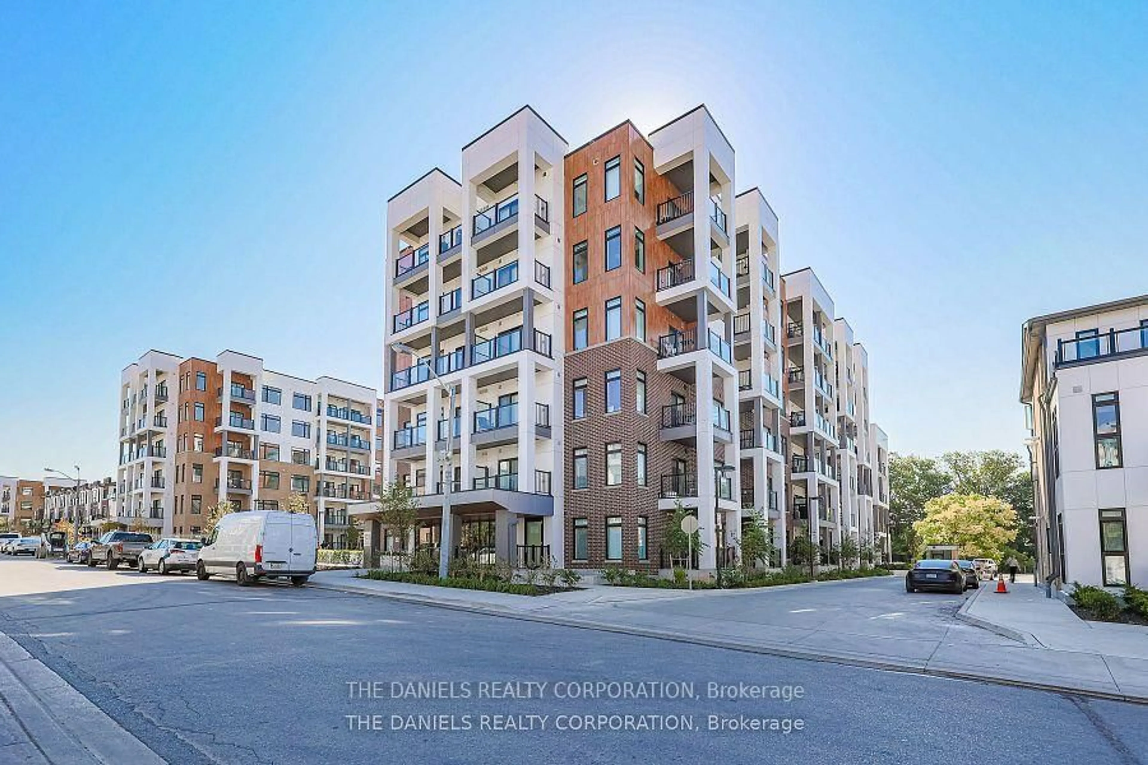 A pic from outside/outdoor area/front of a property/back of a property/a pic from drone, street for 135 Canon Jackson Dr #505, Toronto Ontario M6M 0C3