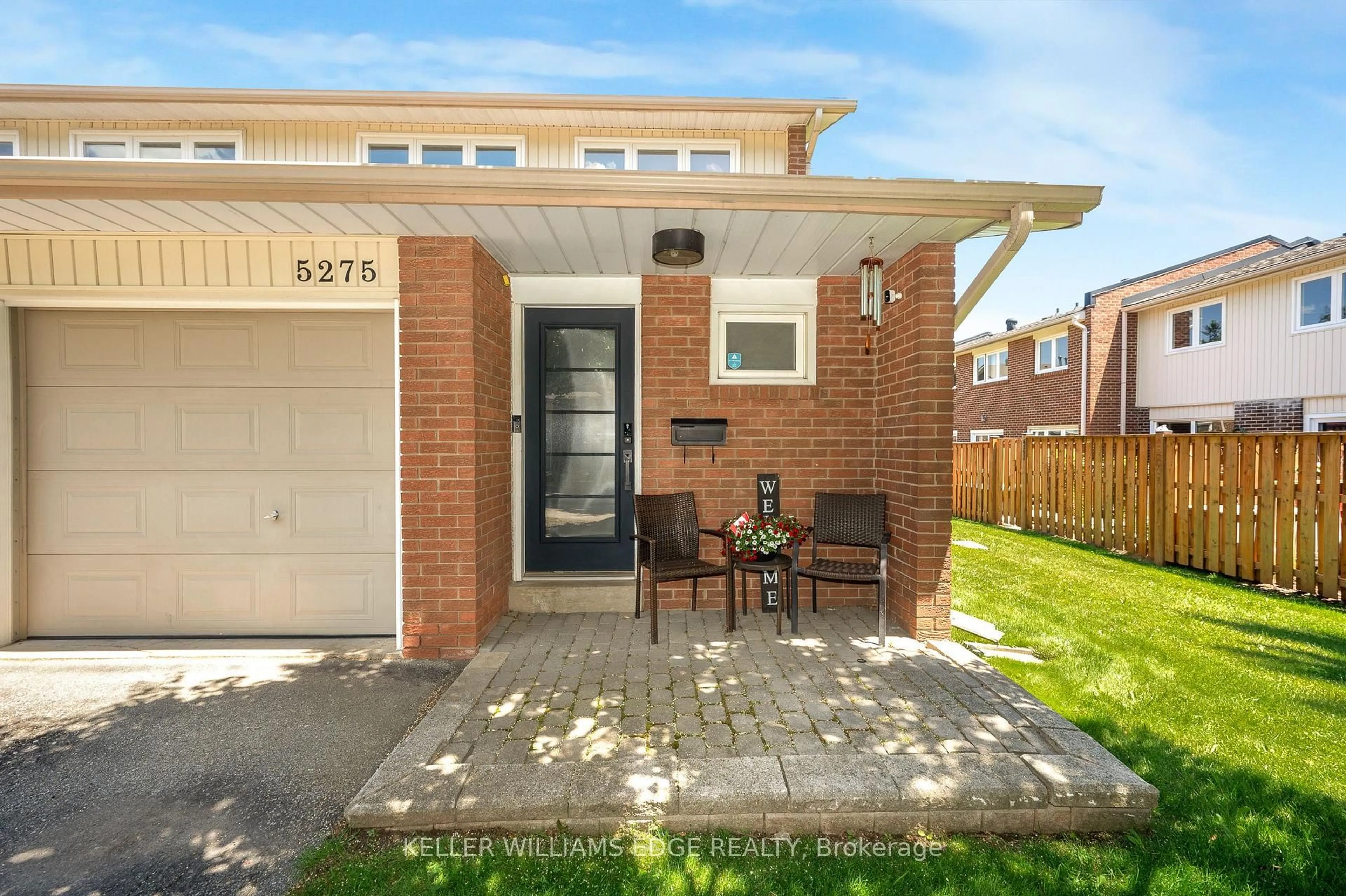 Home with brick exterior material, street for 5275 Banting Crt, Burlington Ontario L7L 2Z4