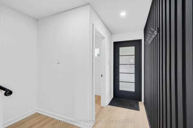 5275 Banting Crt, Burlington 5