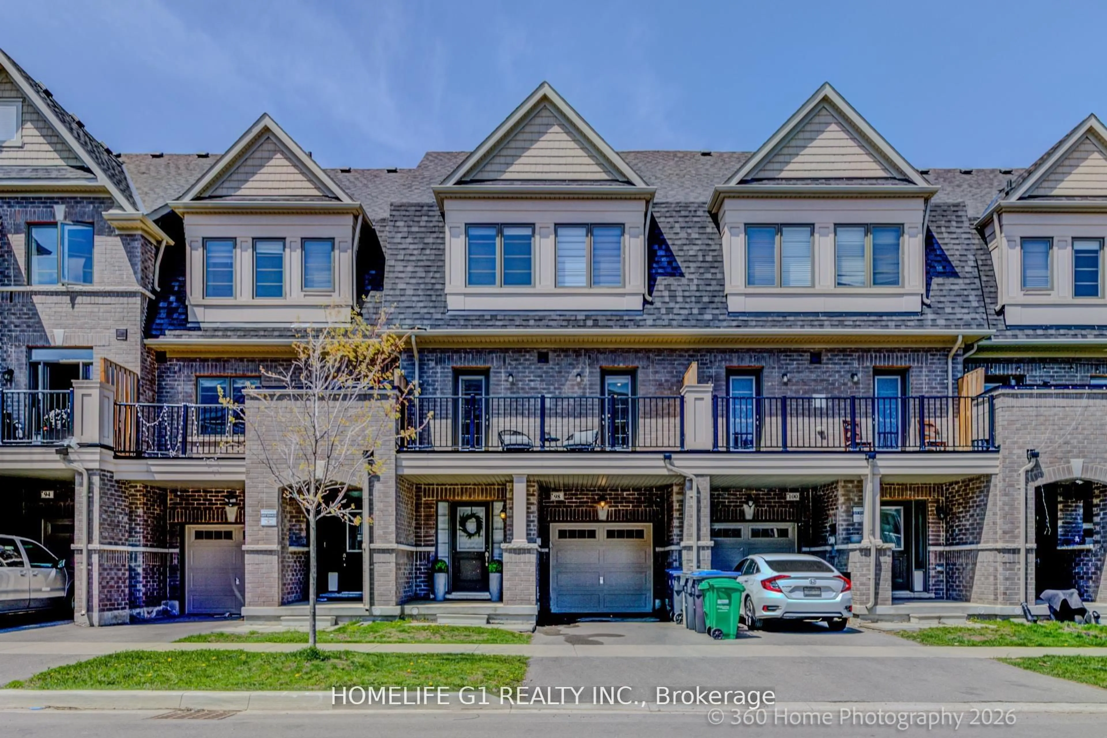Home with brick exterior material, street for 98 Fruitvale Circ, Brampton Ontario L7A 5B9