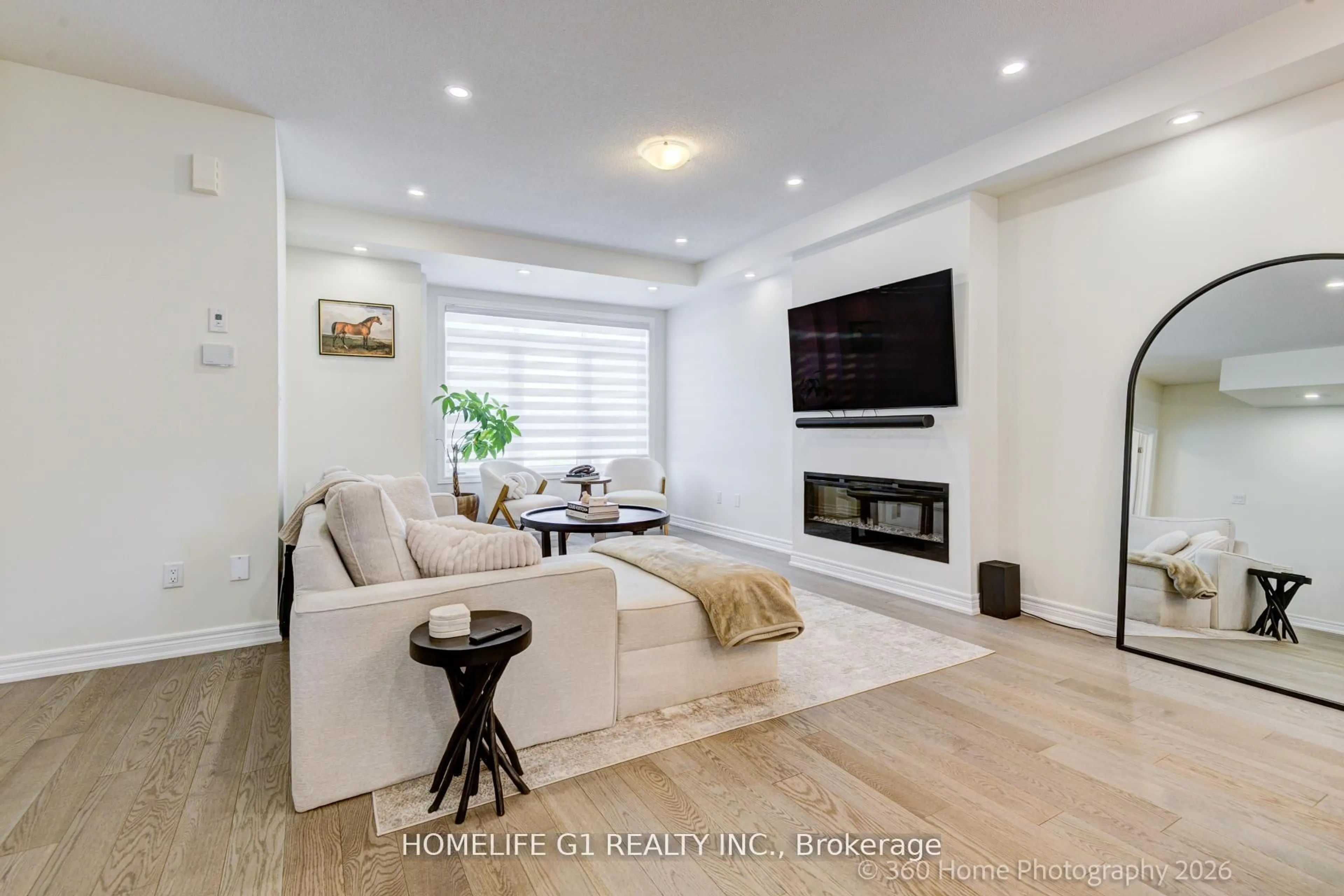 Living room with furniture, unknown for 98 Fruitvale Circ, Brampton Ontario L7A 5B9