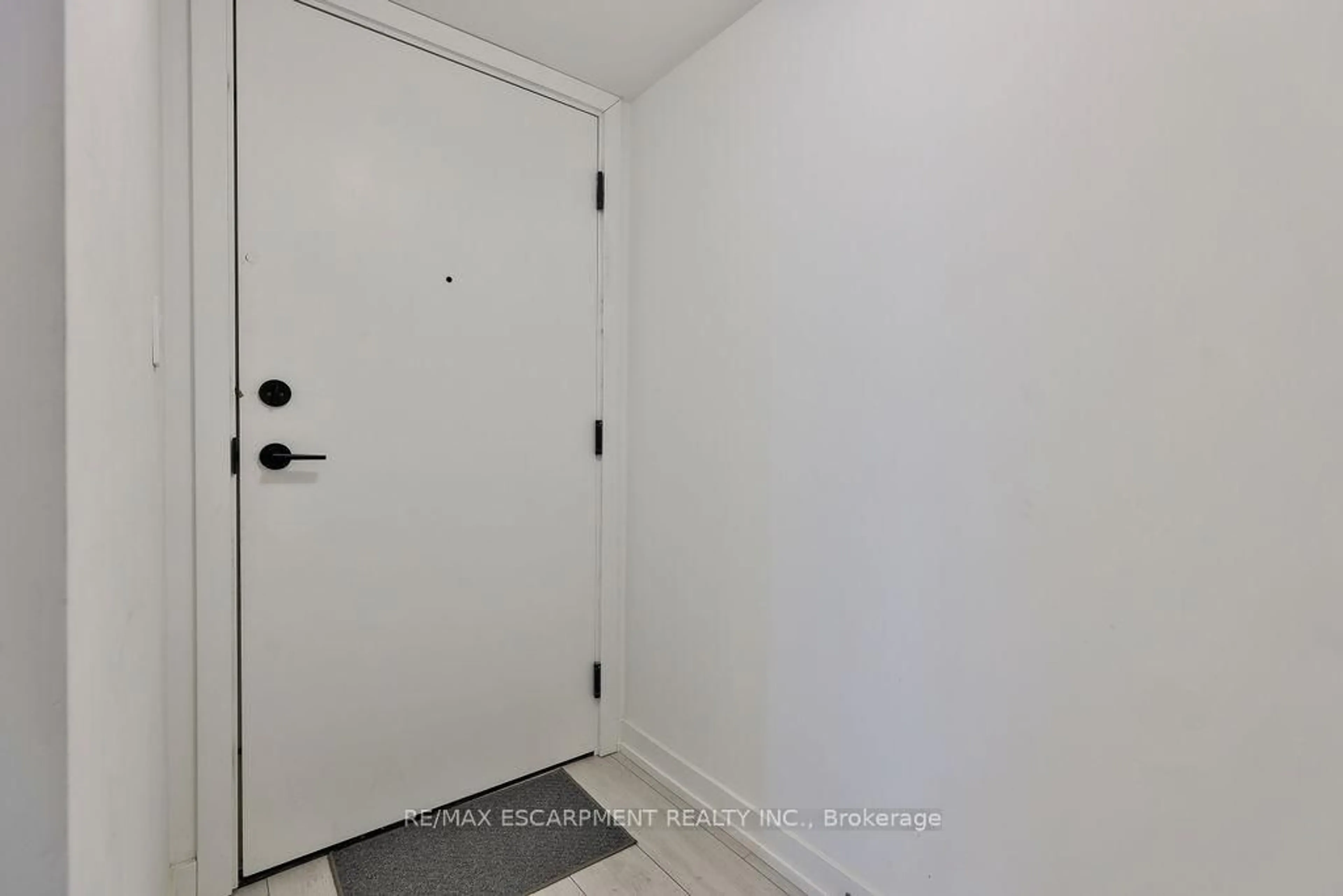 Unknown for 556 Marlee Ave #606, Toronto Ontario M6B 0B1