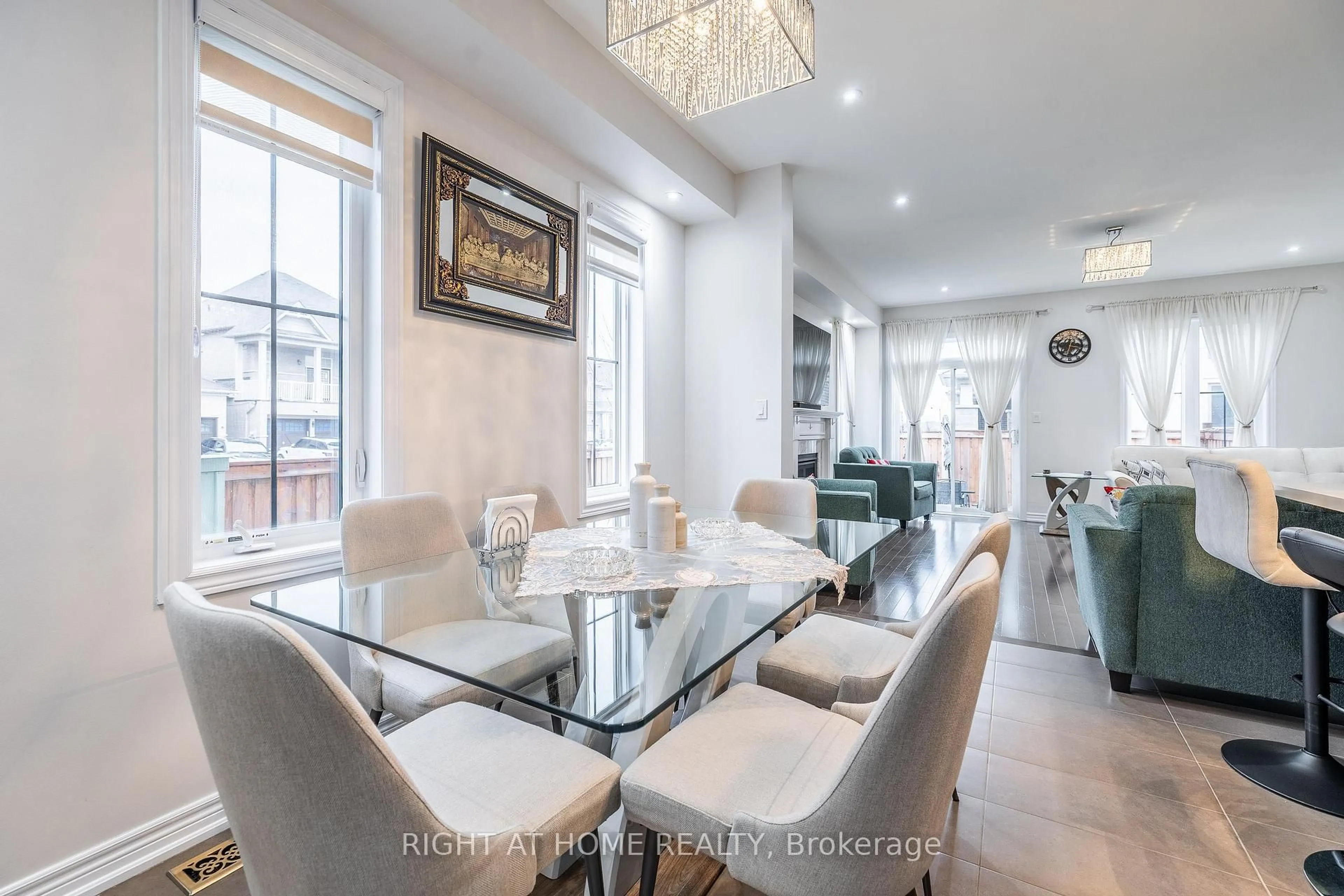 Dining room, unknown for 133 Benadir Ave, Caledon Ontario L7C 4E7