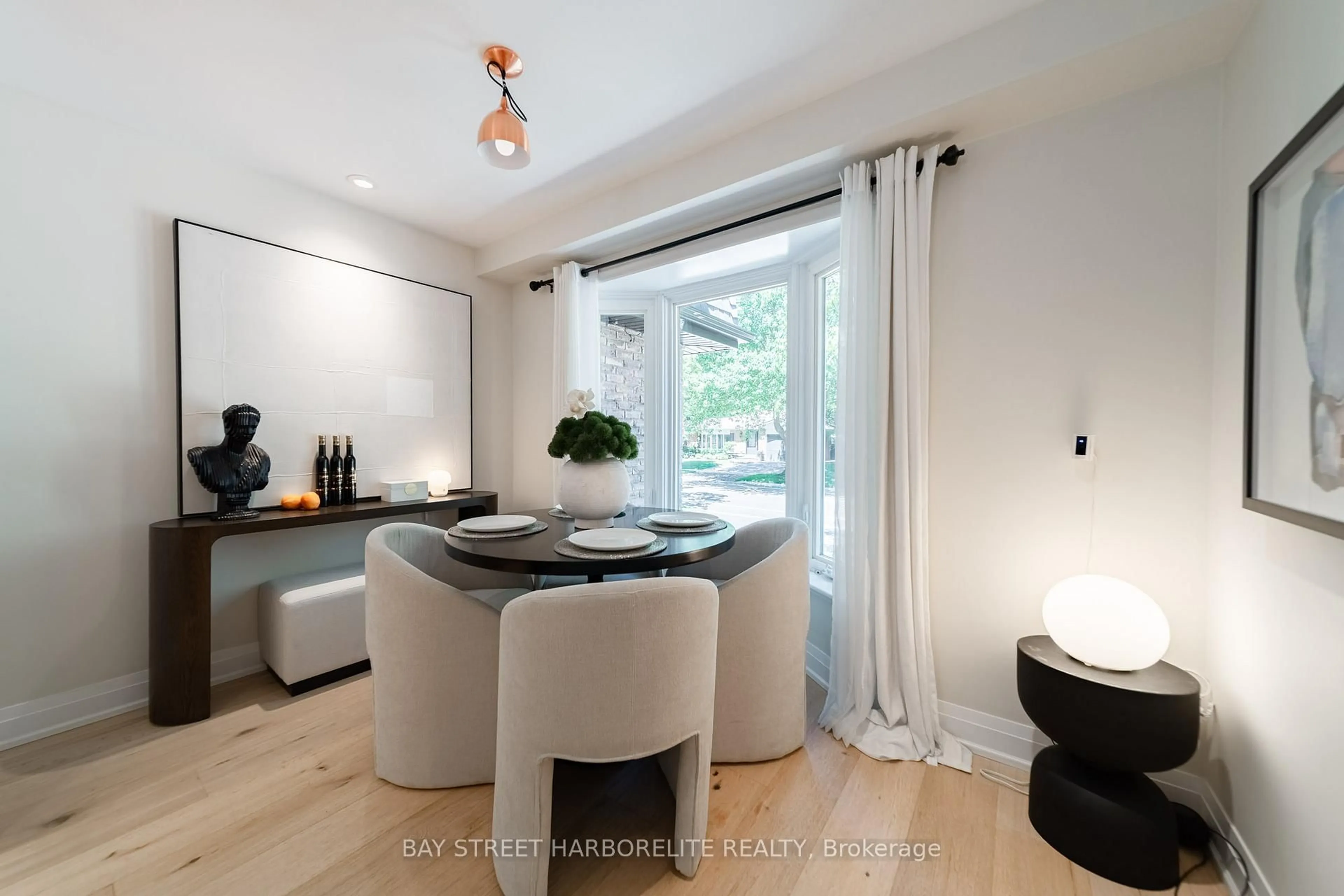 Unknown for 2366 Devon Rd, Oakville Ontario L6J 5T6