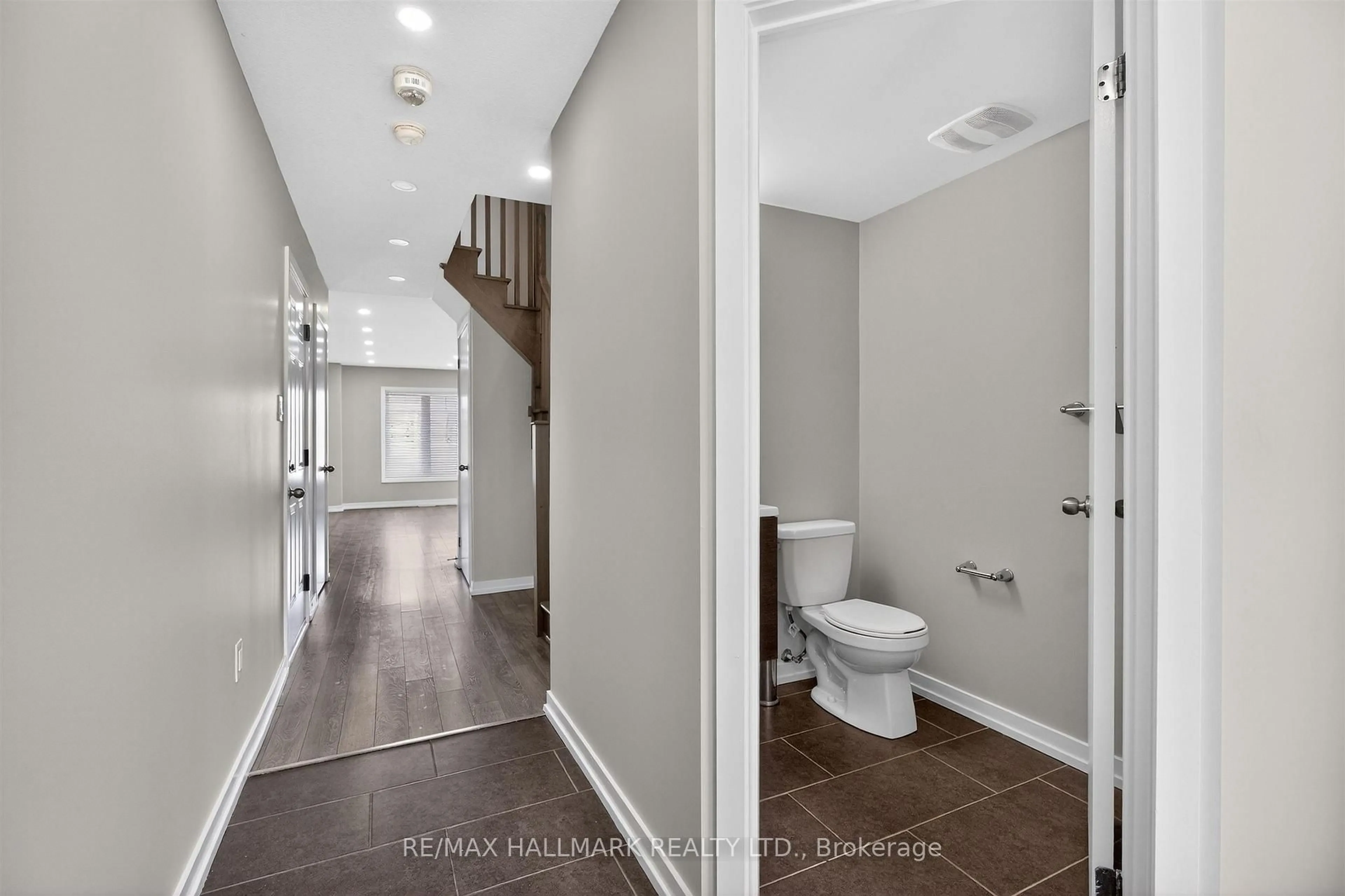 Unknown for 94 Golden Springs Dr, Brampton Ontario L7A 0C7