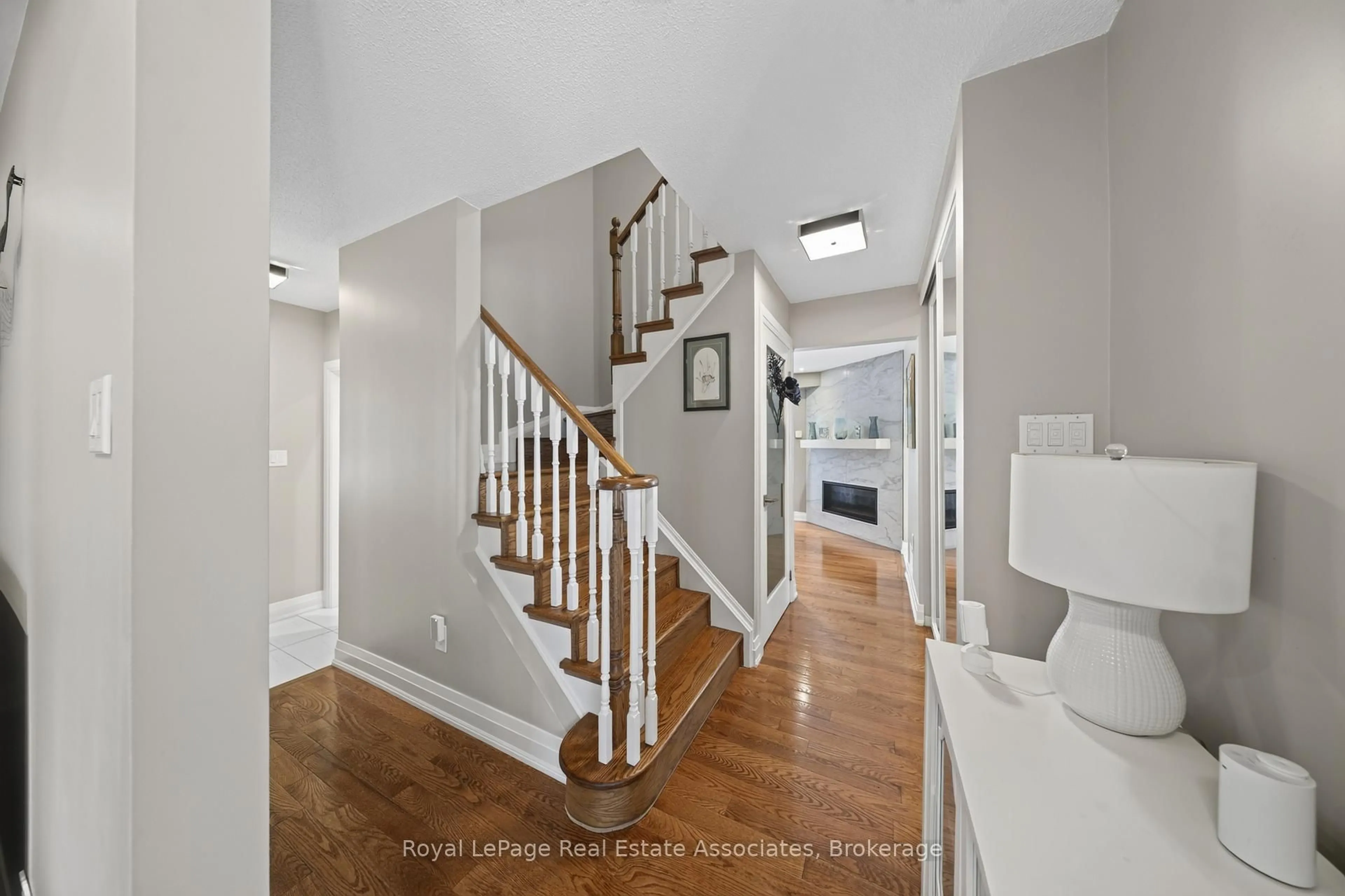Unknown for 30 Hallen Rd, Brampton Ontario L6Y 2V6