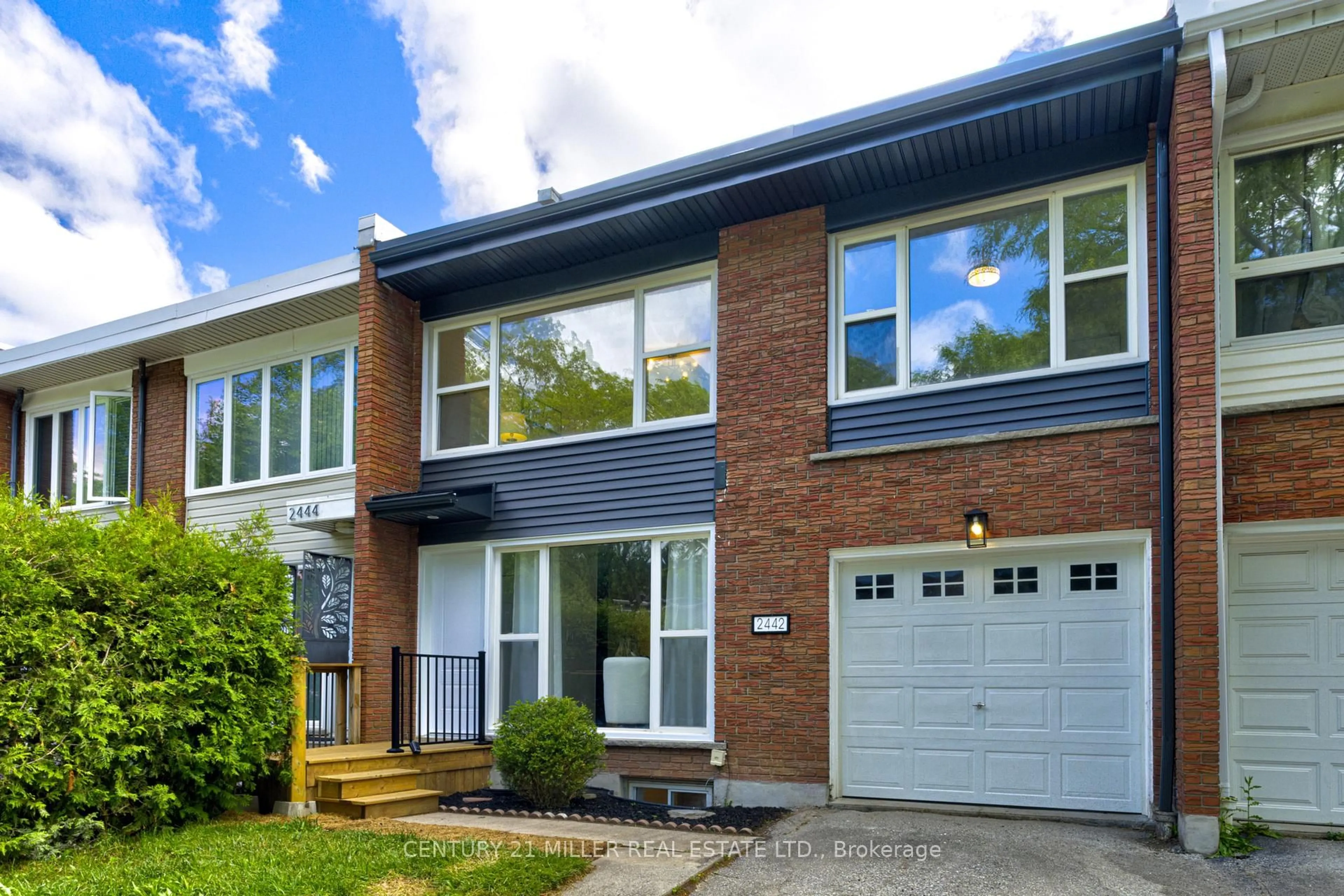 Home with brick exterior material, street for 2442 Maryvale Crt, Burlington Ontario L7P 2P2