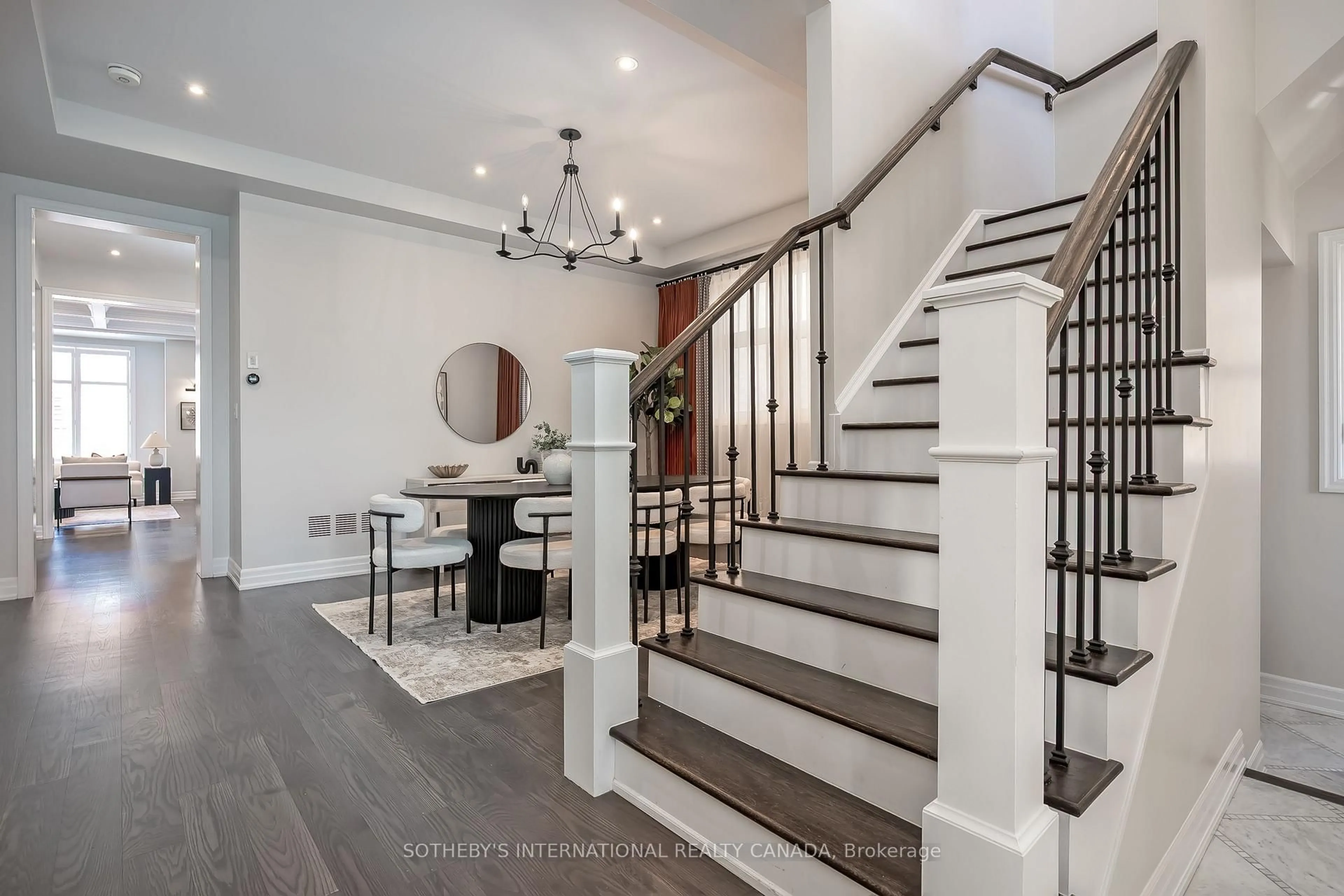 Unknown for 202 North Park Blvd, Oakville Ontario L6M 0Z9