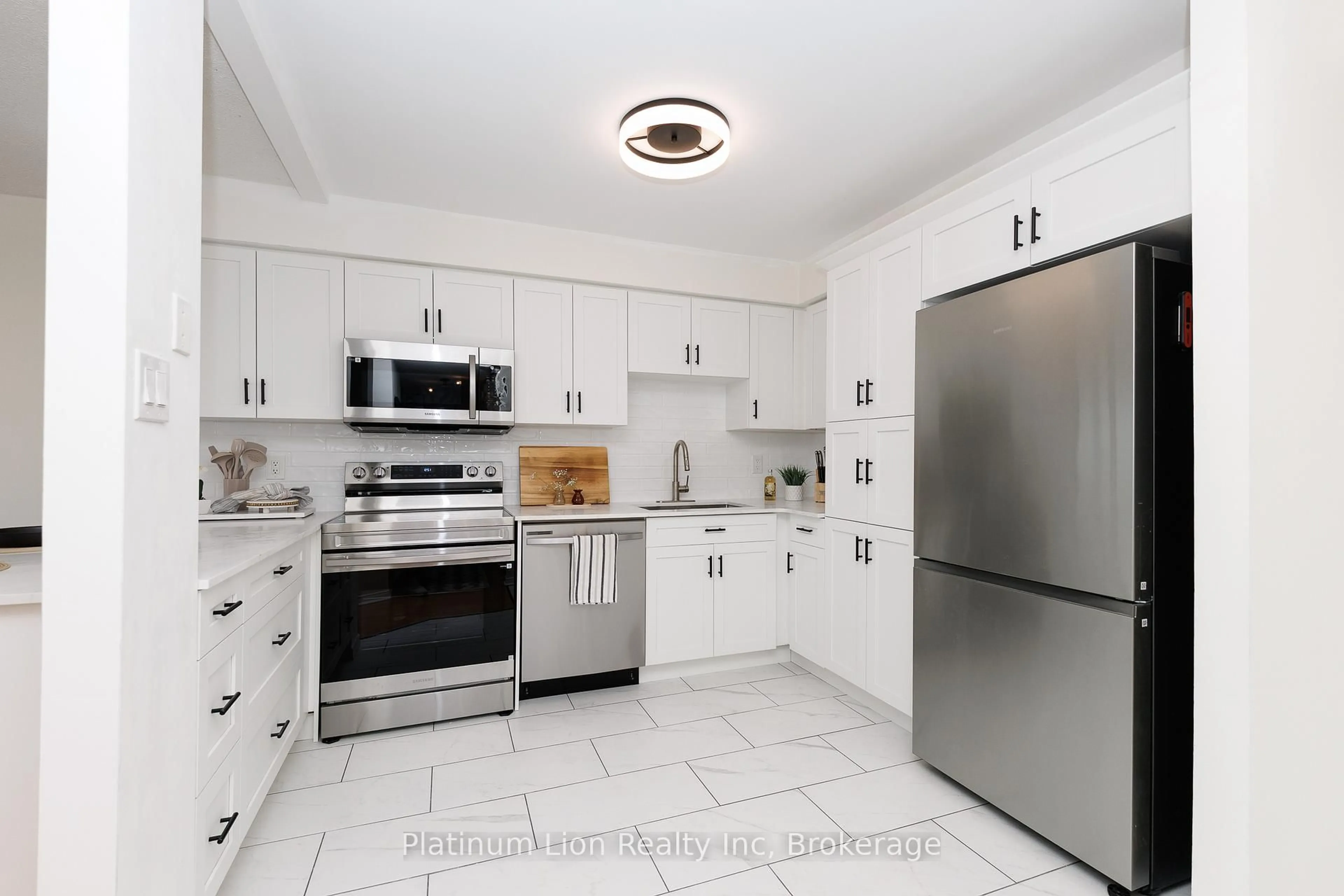 Unknown for 1270 Maple Crossing Blvd #1004, Burlington Ontario L7S 2J3