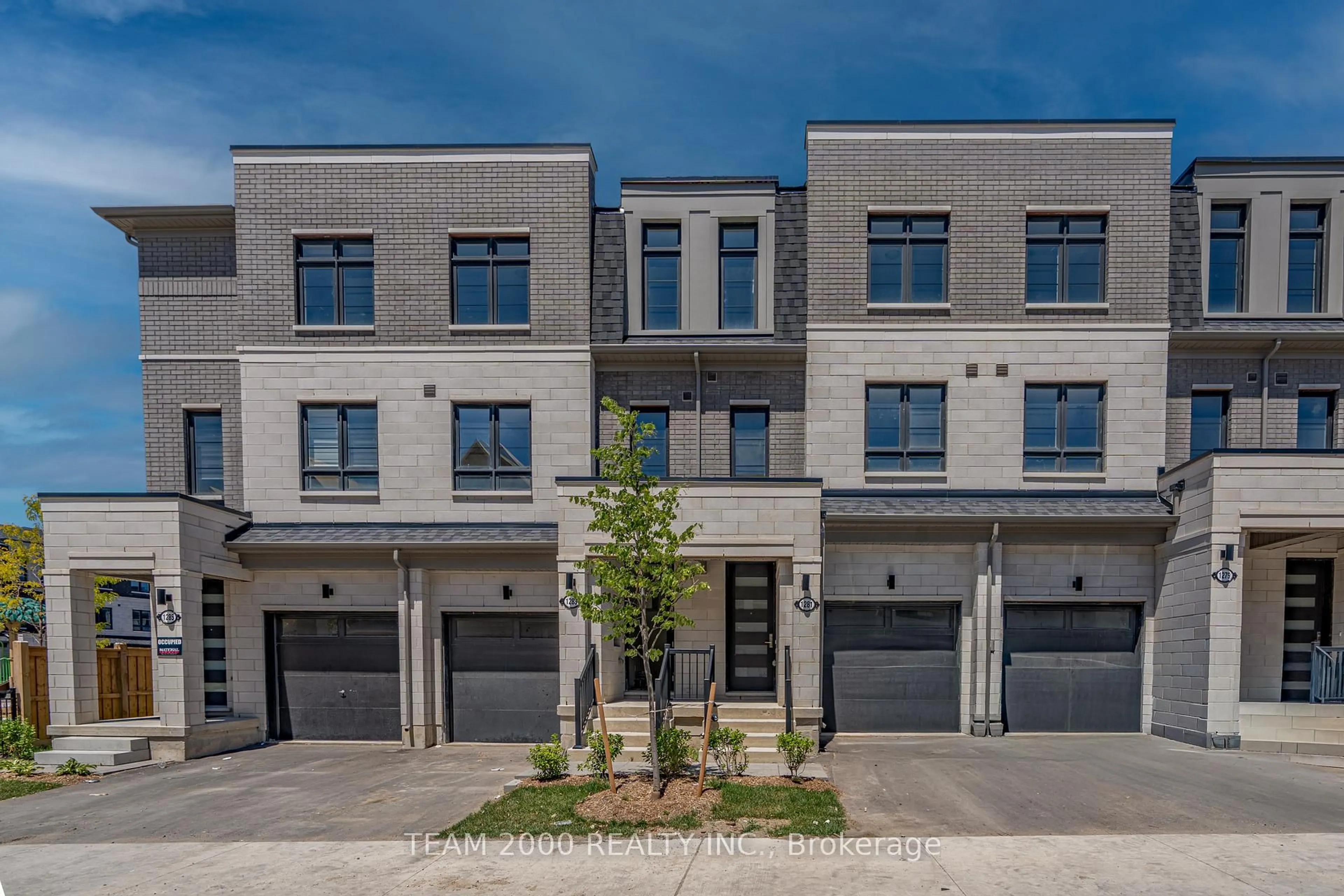 Home with brick exterior material, street for 1281 National Valley Dr, Mississauga Ontario L5V 0E9