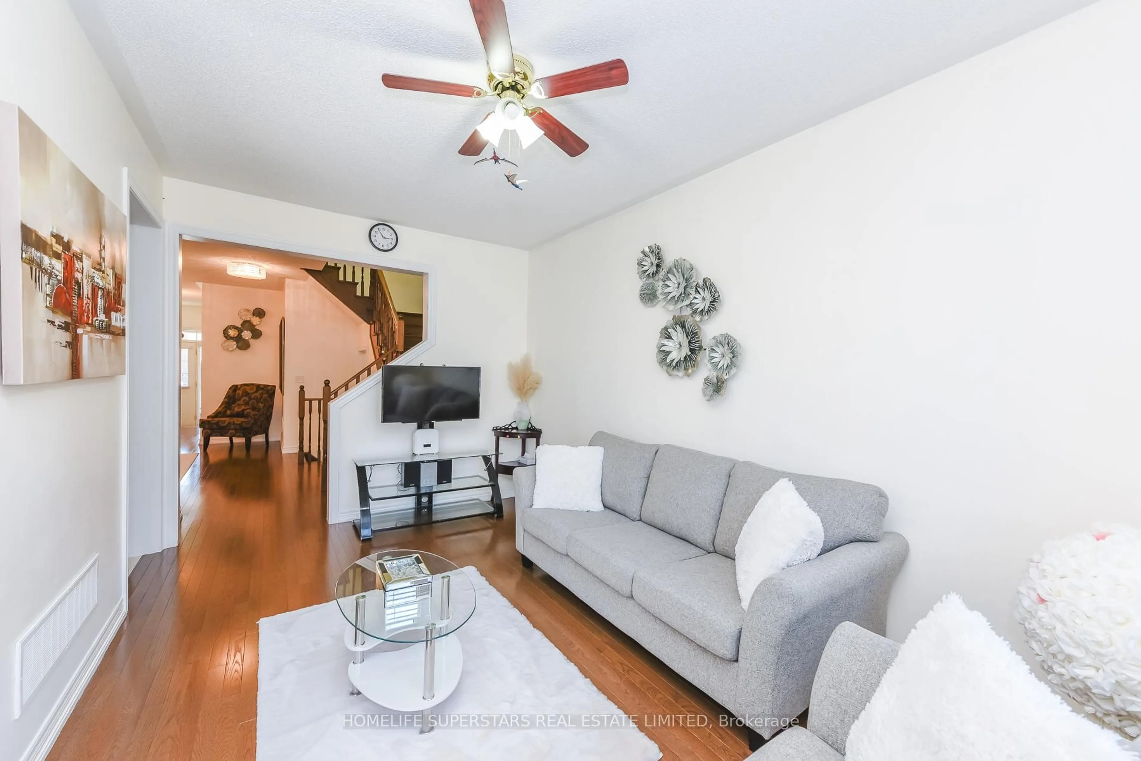 Living room with furniture, unknown for 16 Altura Way, Brampton Ontario L6P 4A1