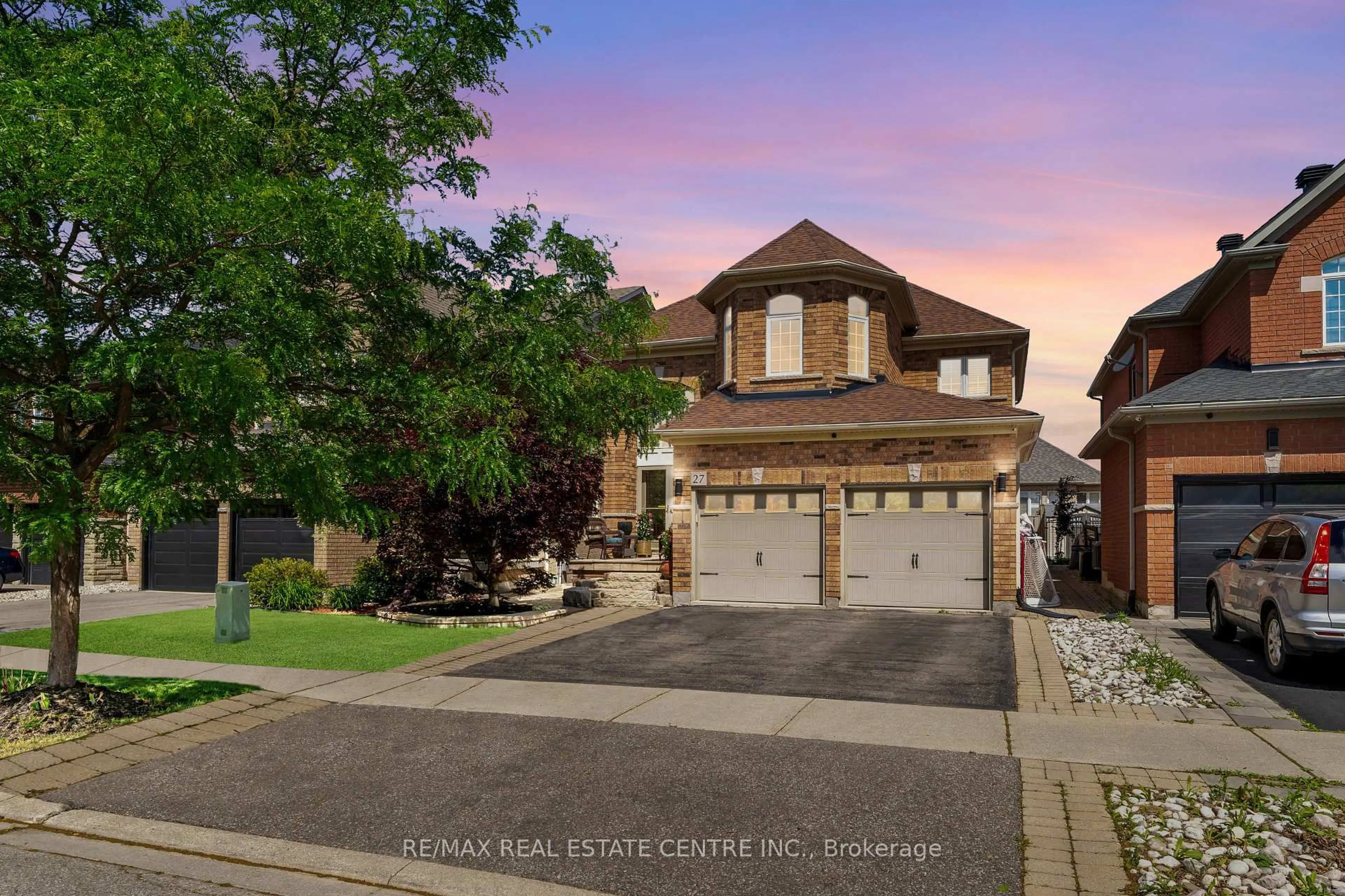 Home with brick exterior material, street for 27 Milfoil St, Halton Hills Ontario L7G 6M5
