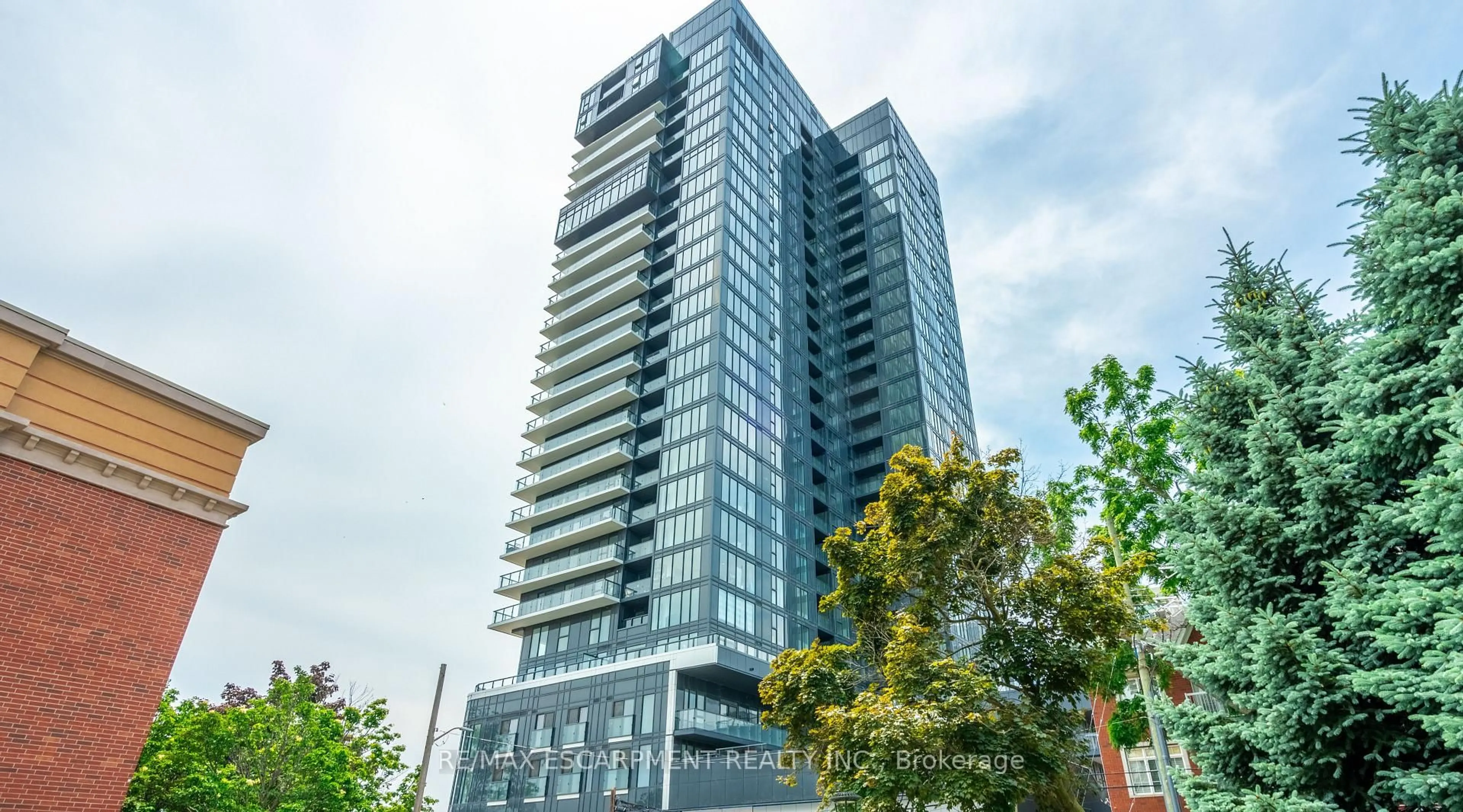 Unknown for 370 Martha St #309, Burlington Ontario L7R 0G9