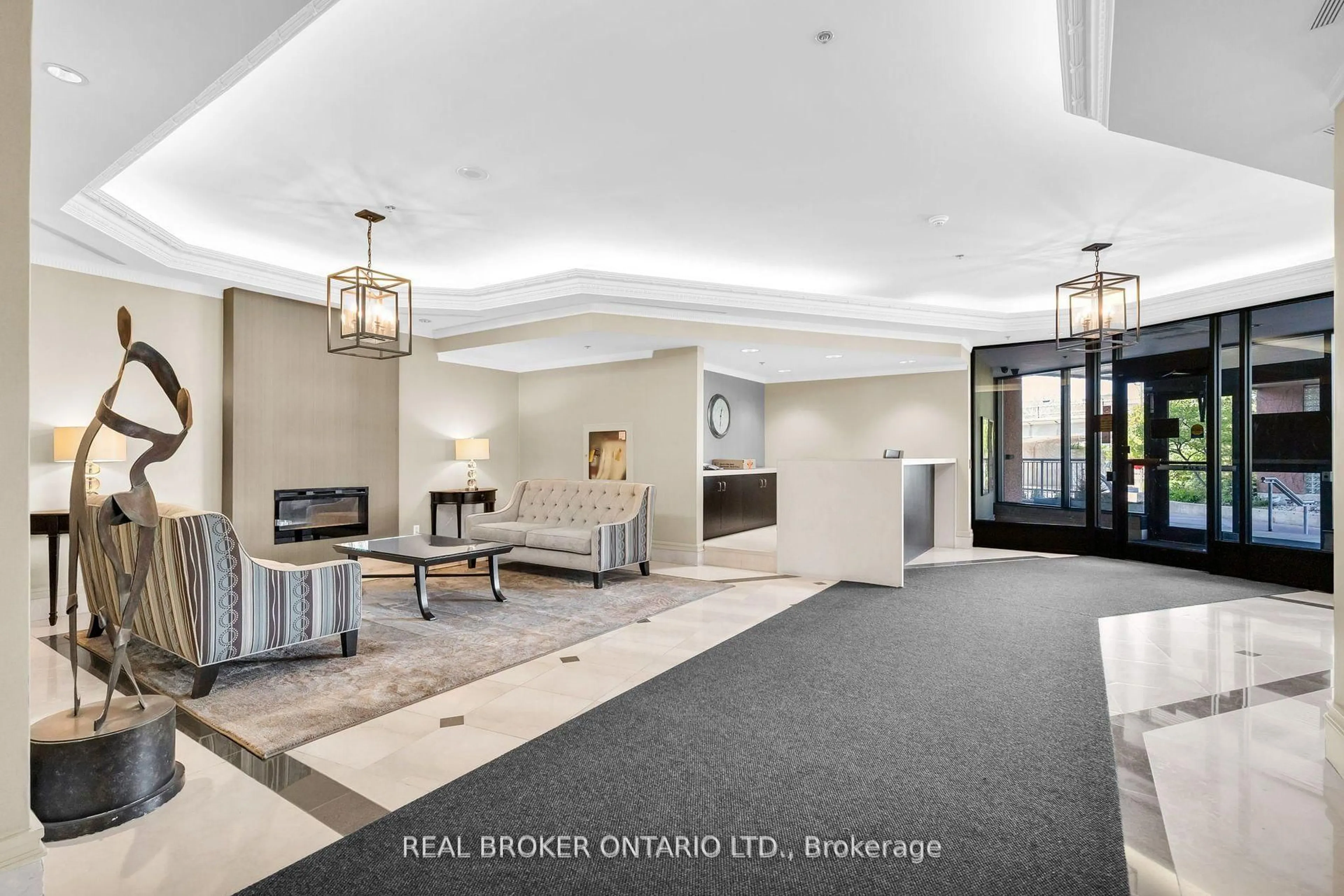 Indoor foyer for 1 Belvedere Crt #405, Brampton Ontario L6V 4M6